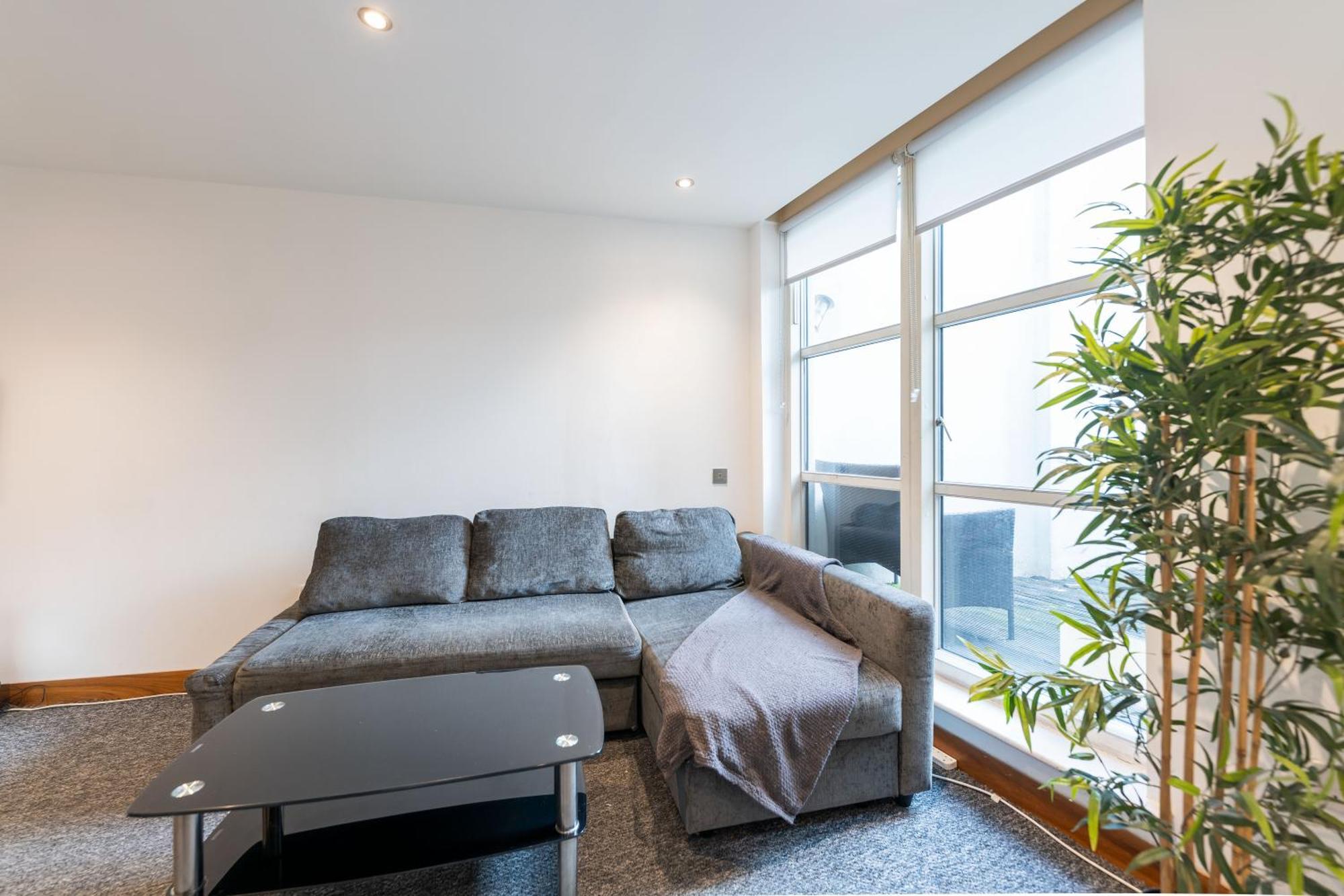 Luxury 2 Bedroom Flat In Bell Street Appartement Londen