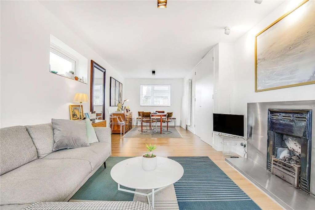Leilighet 2 Bed Bright Flat In Fulham *