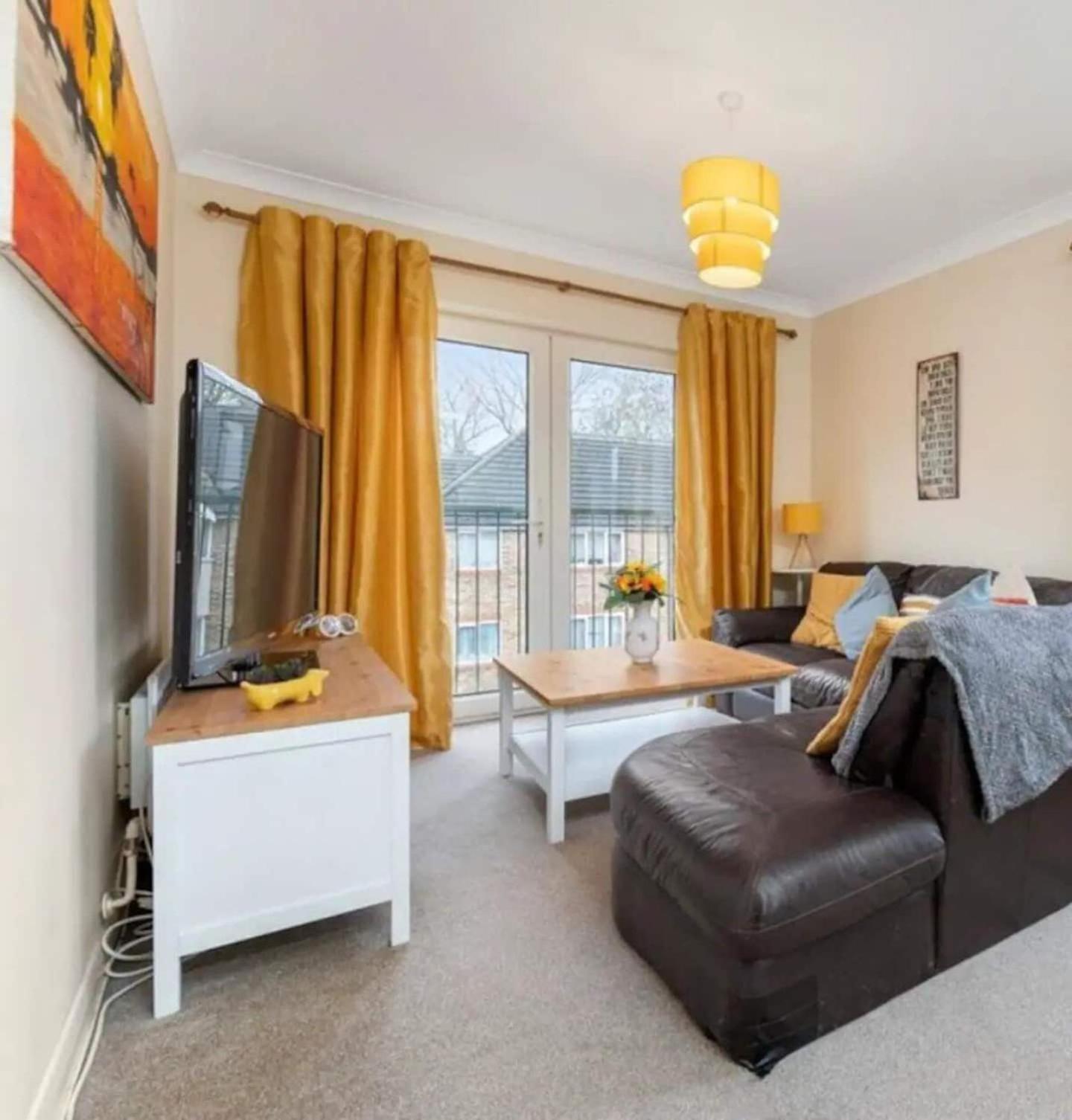 Vakantiehuis Peaceful 3 Beds - Near Central