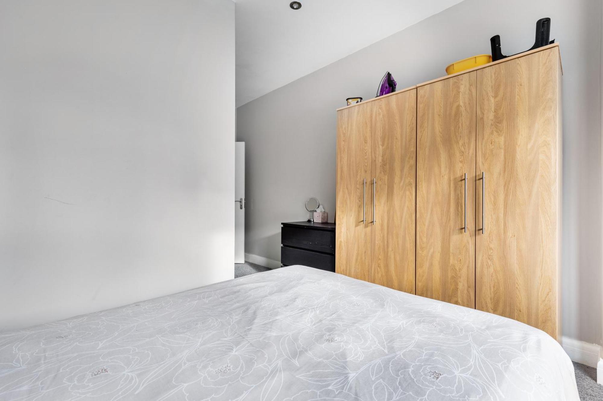Appartement Spacious 2 Bed 2 Bath With Free Parking For 2 Cars And Underground Station Zone 2 For Quick Access To Up To 10 Guests
