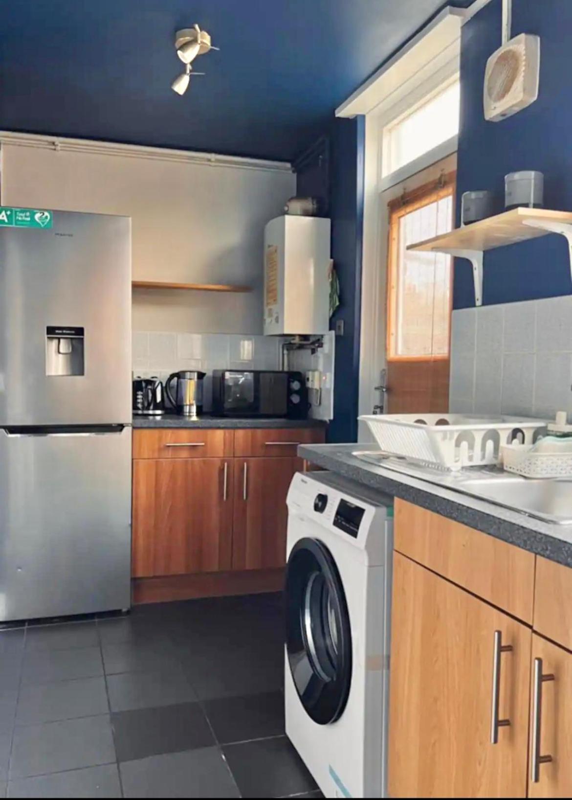 Entire 2 Bedroom House In Hackney Ferienhaus