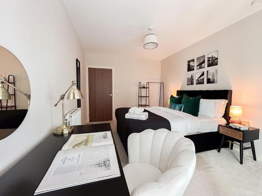Apartment Stylish Urban Sanctuary With Parking