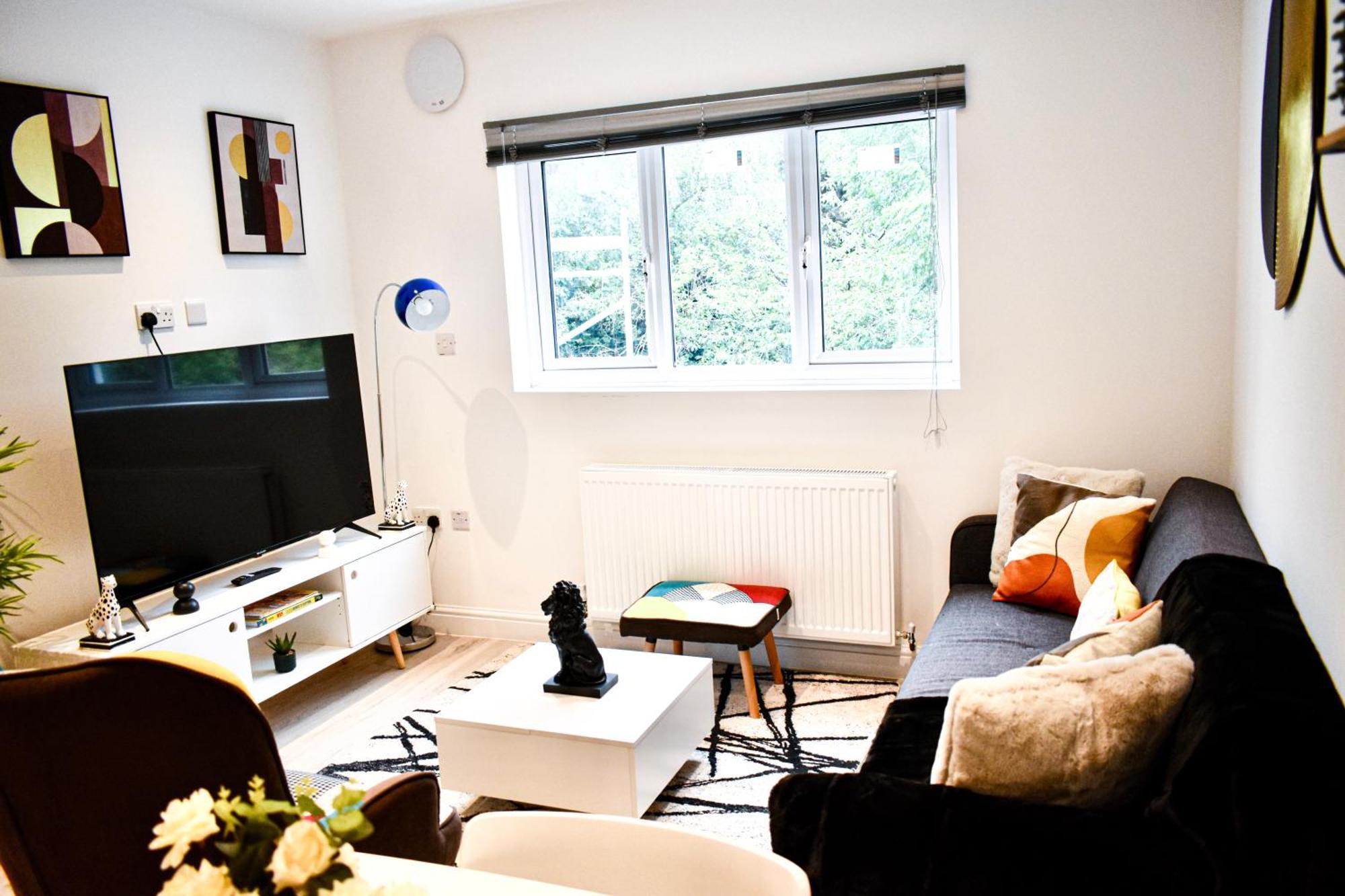 Luxury House With 2 Bedrooms Free Driveway Parking Close To Central Wembley Stadium And Shopping Malls Leilighet *