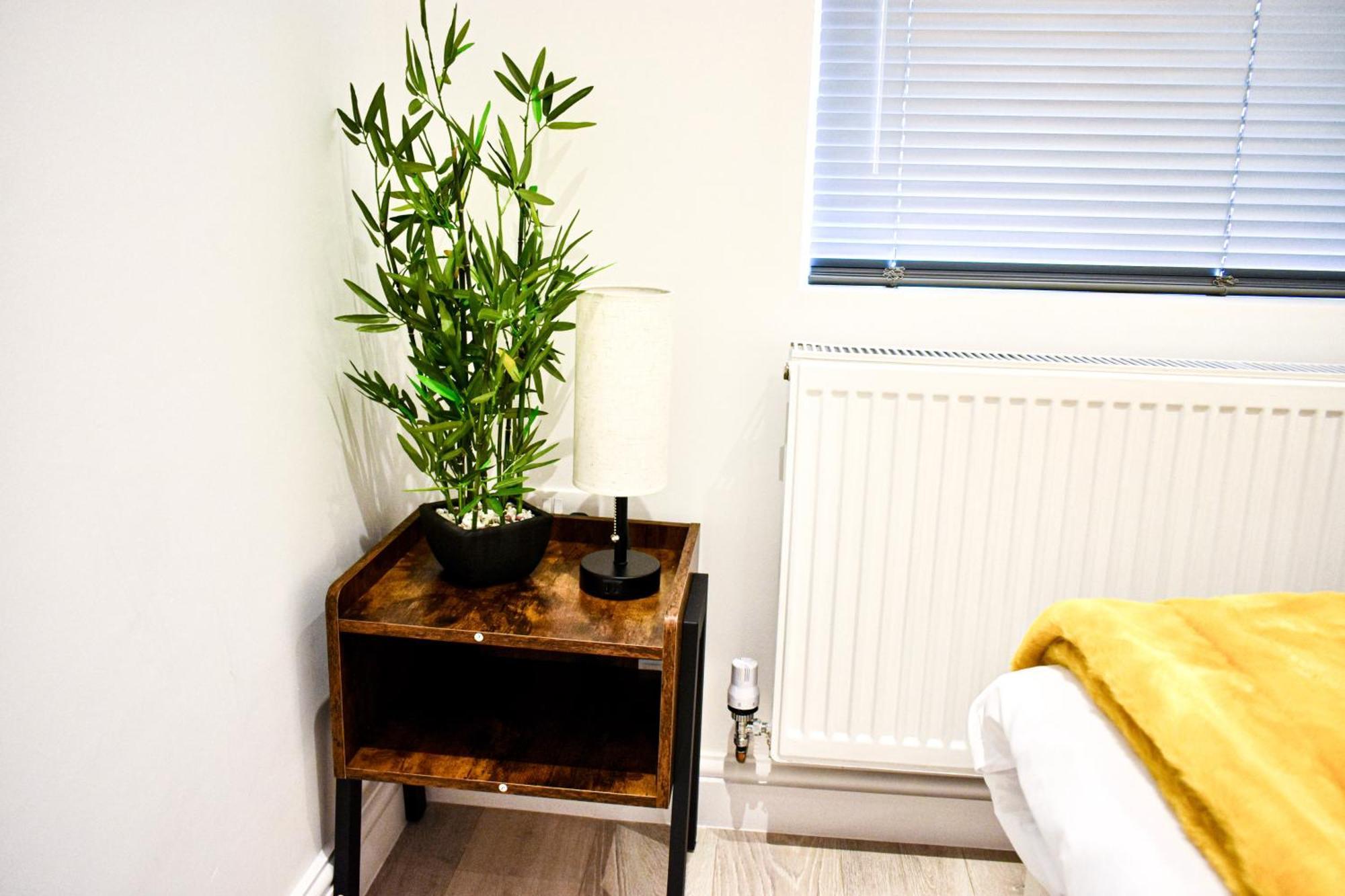 Luxury House With 2 Bedrooms Free Driveway Parking Close To Central Wembley Stadium And Shopping Malls Leilighet London