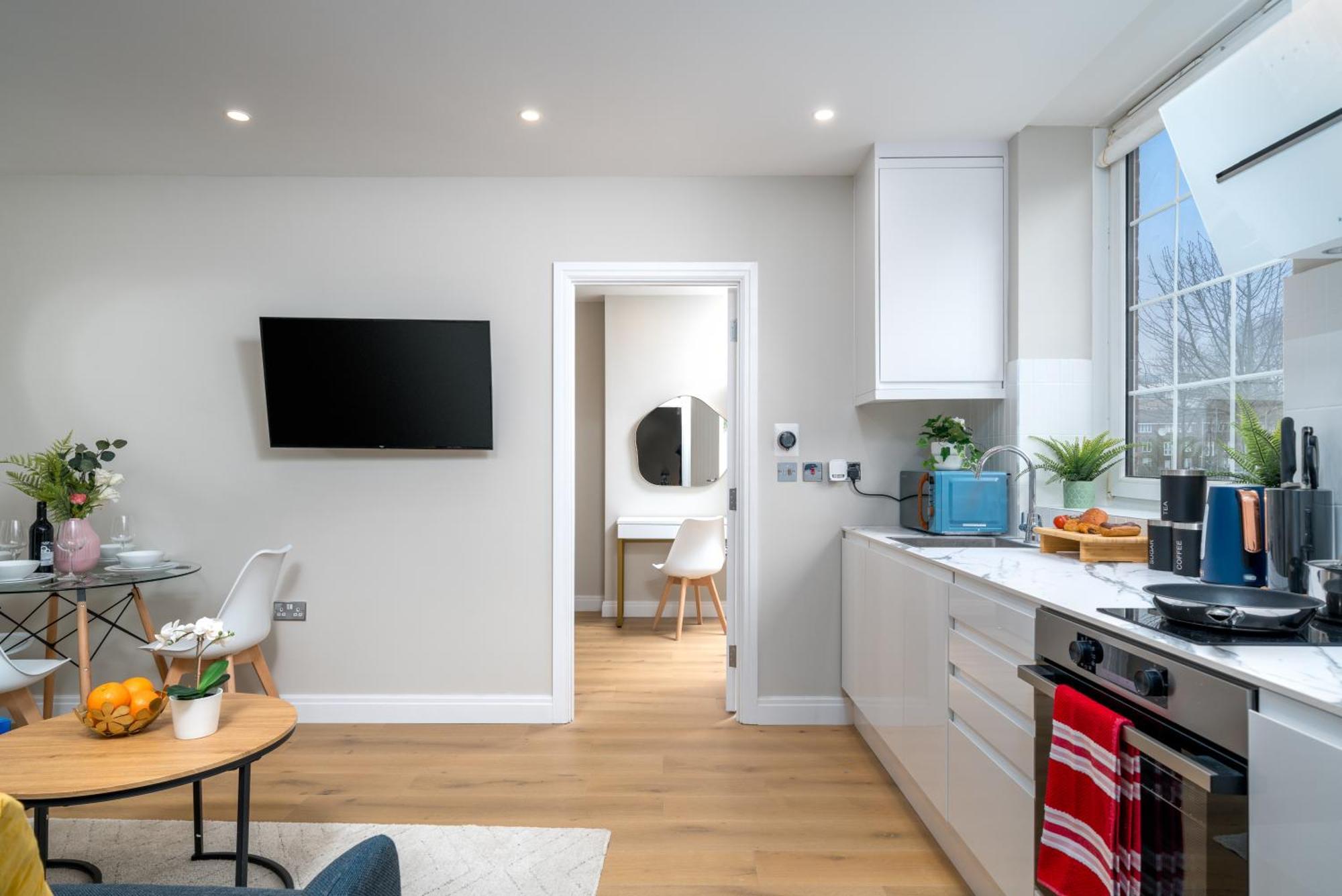 Tabard House Bridge In Of Apartment
