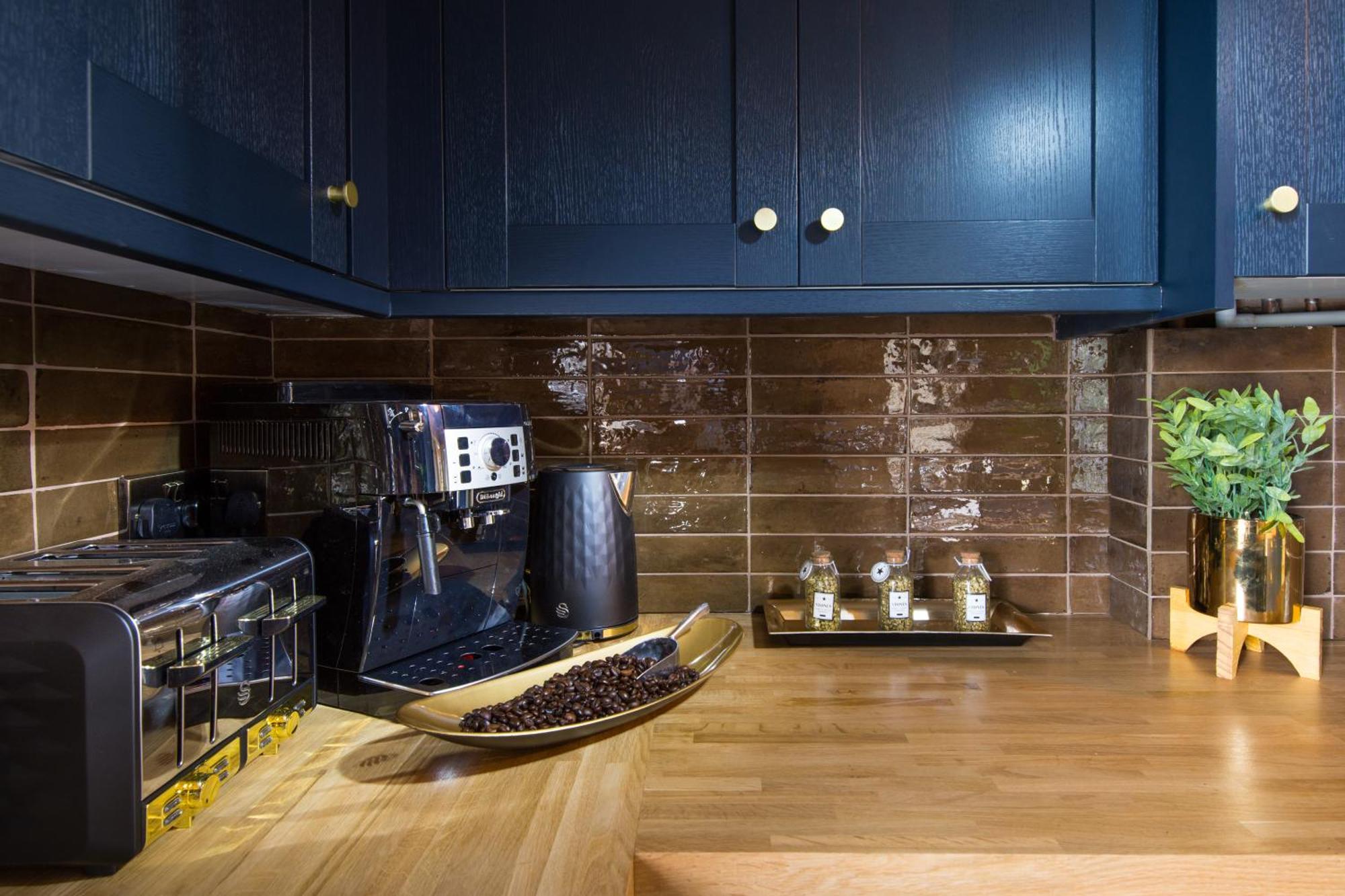 Lux Versace 1 Bed, Hot Tub, Pool Table, Sky Tv Apartment