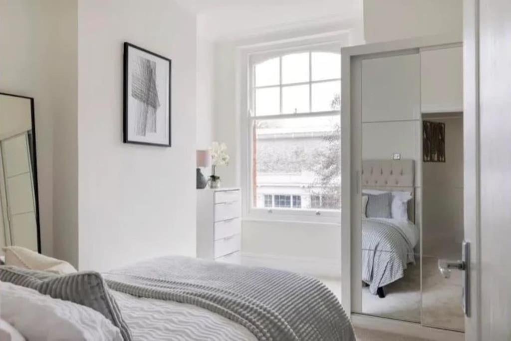 Luxury Chelsea Kings Road Apartment *