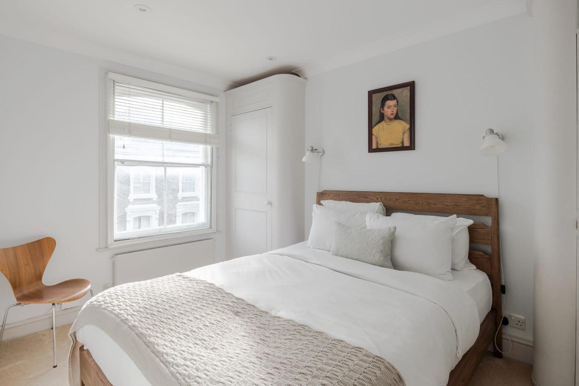 Light-filled Primrose Hill Rooftop Retreat * London