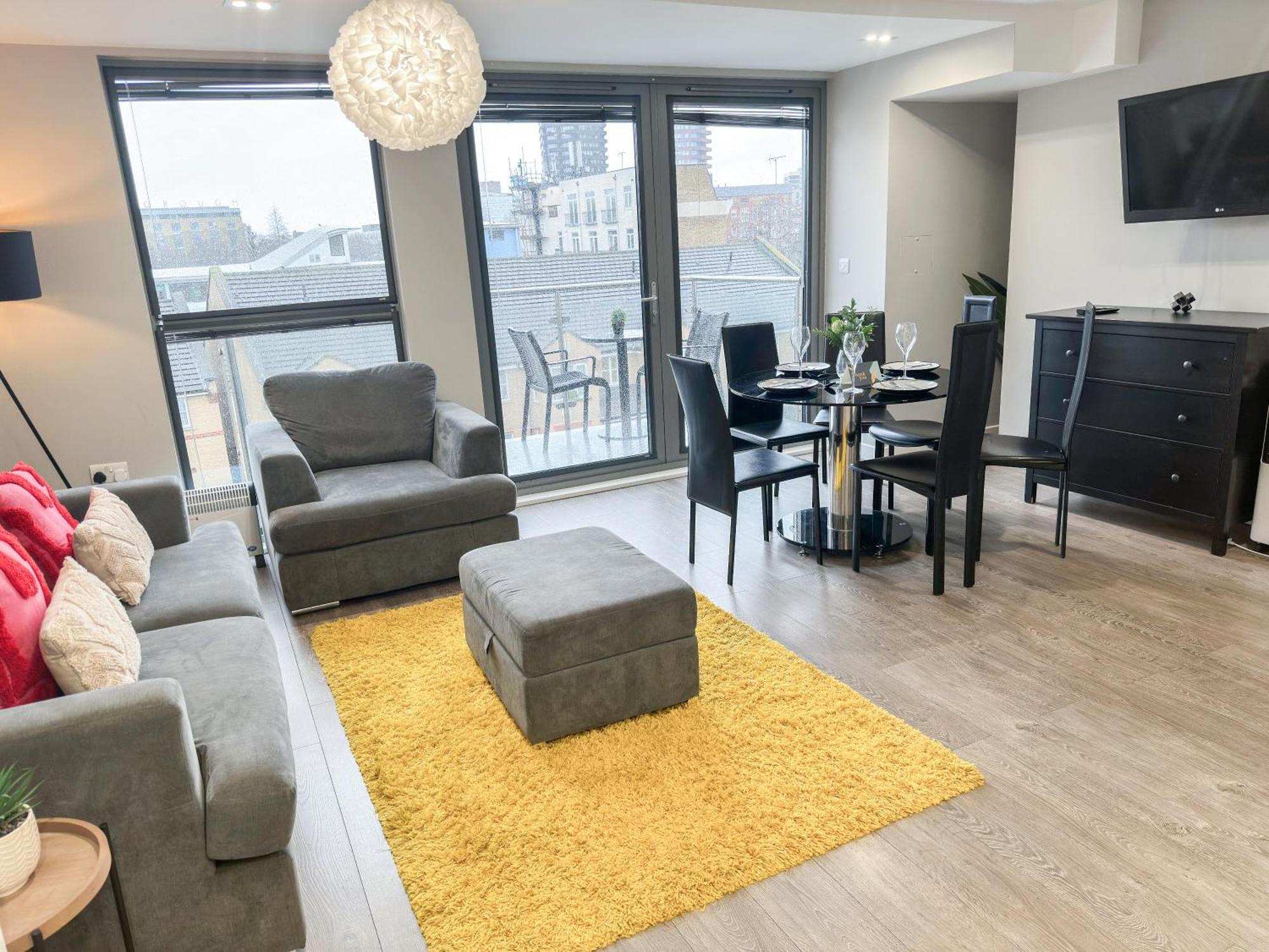 Apartment Contemporary With Private Terraces In Shoreditch, Hoxton, Islington
