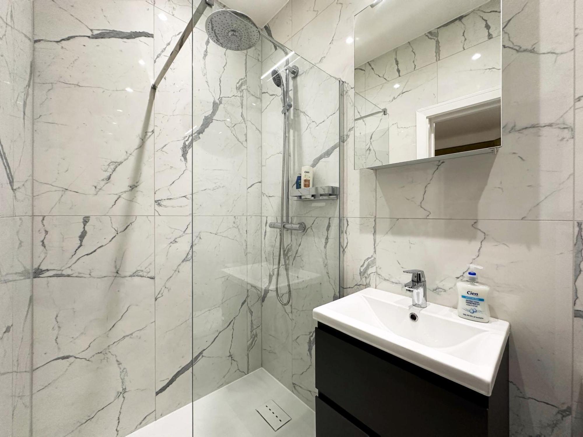 Nancy's Place In Notting Hill - 2 Double Beds, Ideal For Families Appartement