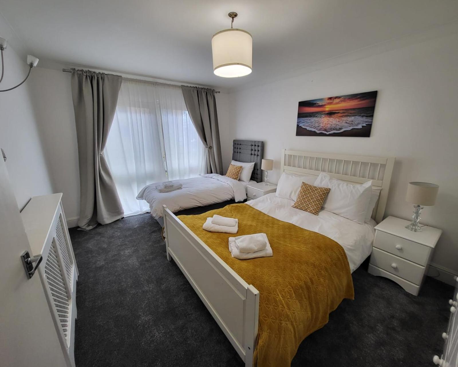 Apartamento Stylish Deluxe 2Br Duplex - Free Parking - Near Canary Wharf
