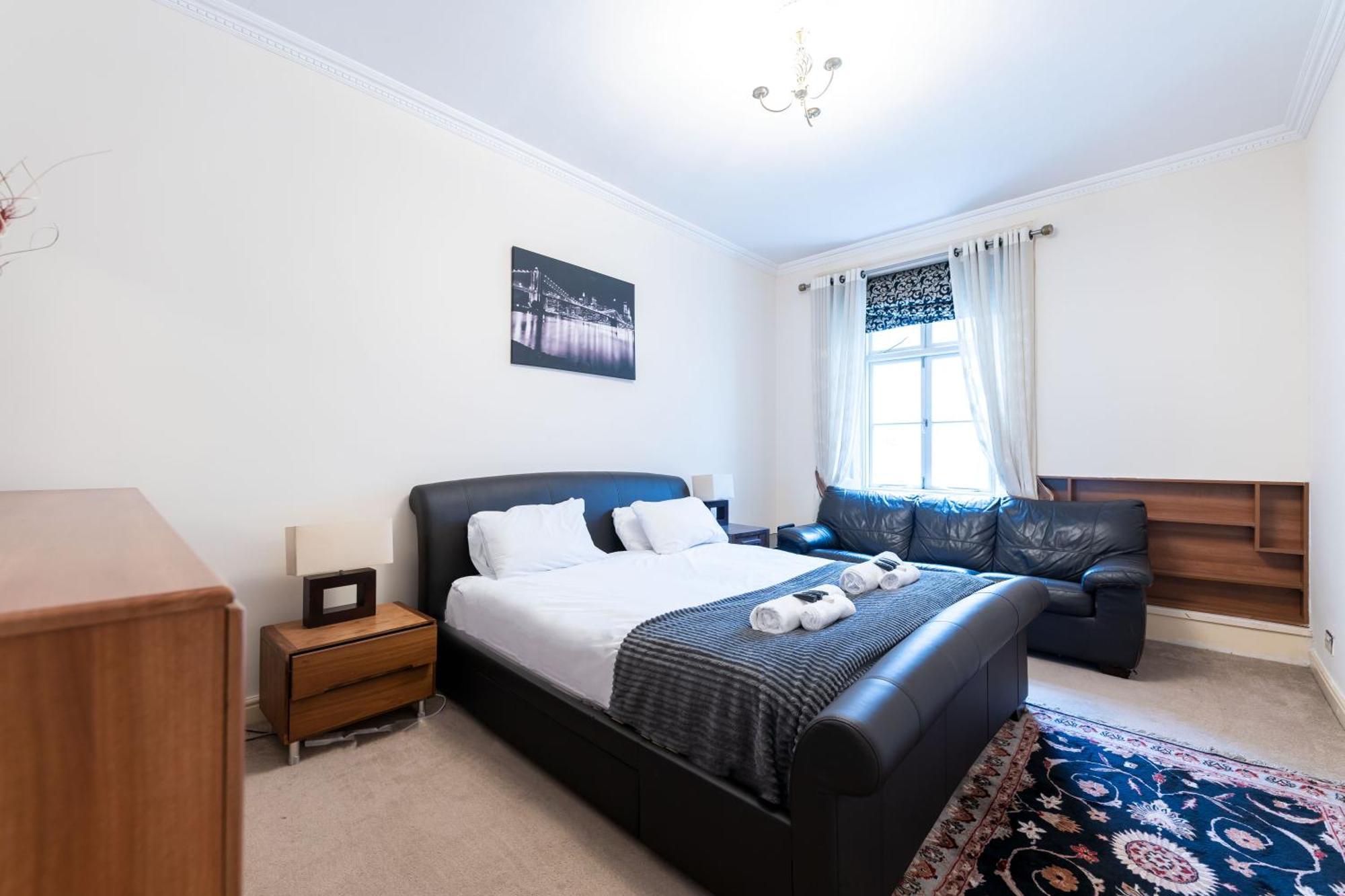 Apartment Luxury 4 Bedroom Flat In Sussex Gardens *
