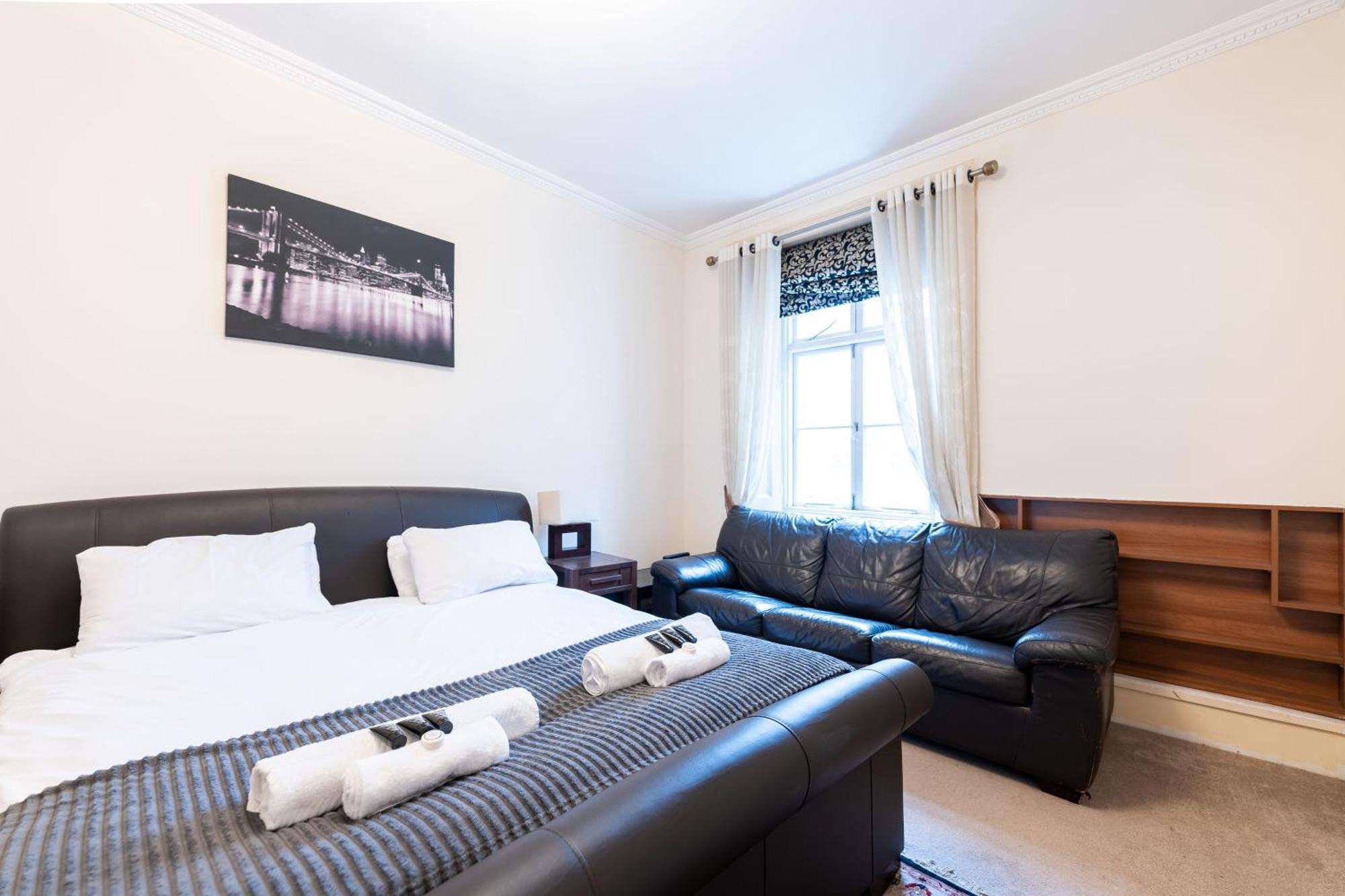 Apartment Luxury 4 Bedroom Flat In Sussex Gardens *