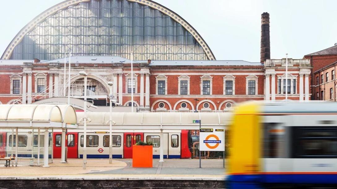 Apartamento 1-bed Apartment, Close To Kensington Olympia With Free Wi-fi & Netflix Londres