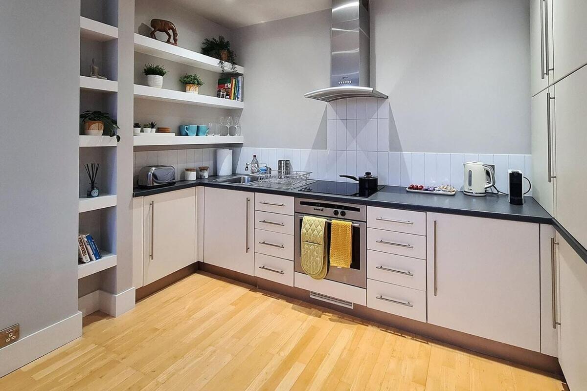 Apartamento 1-bed Apartment, Close To Kensington Olympia With Free Wi-fi & Netflix