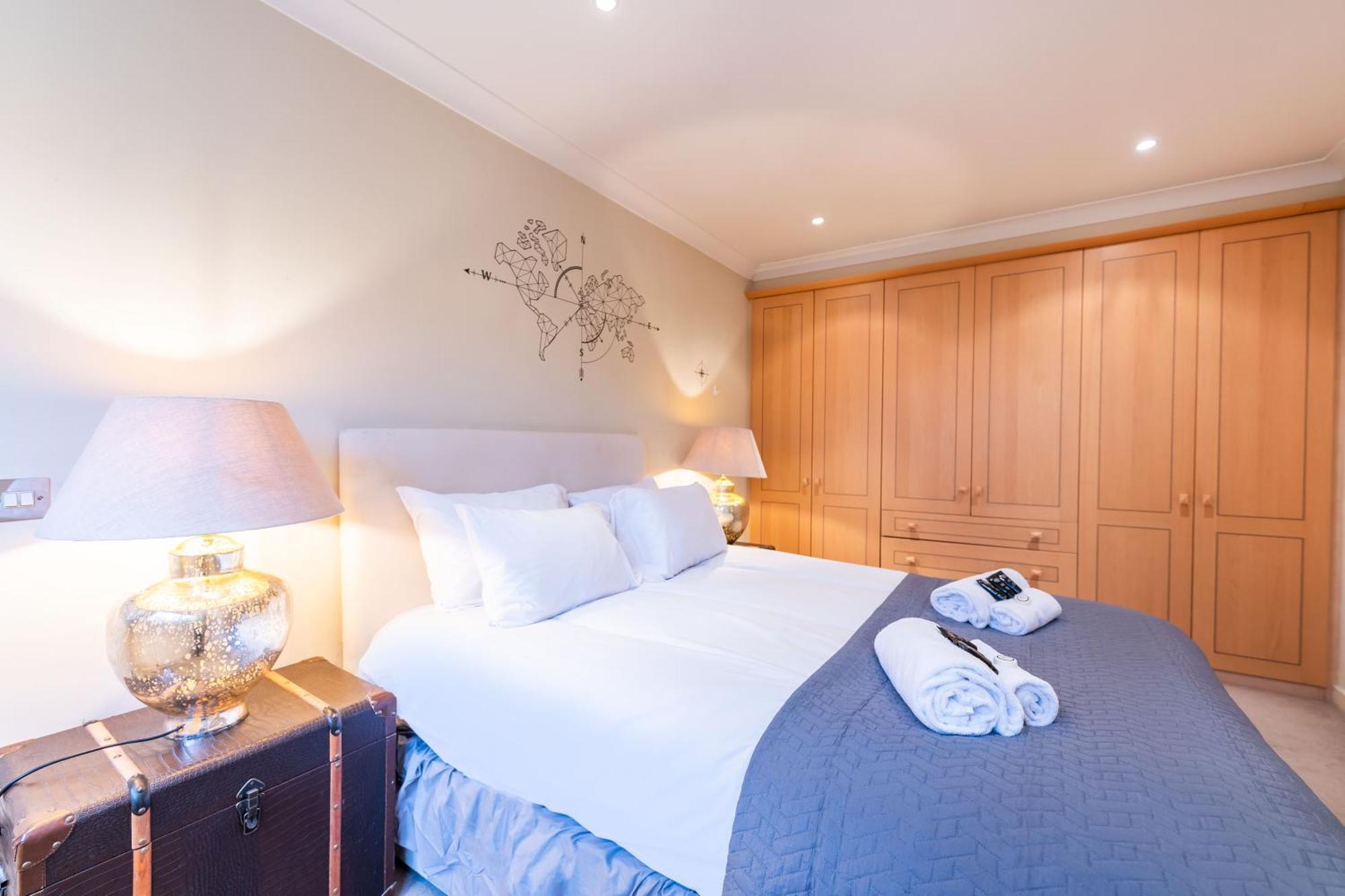 Apartment Luxury 6 Bedroom House In Southwick Street