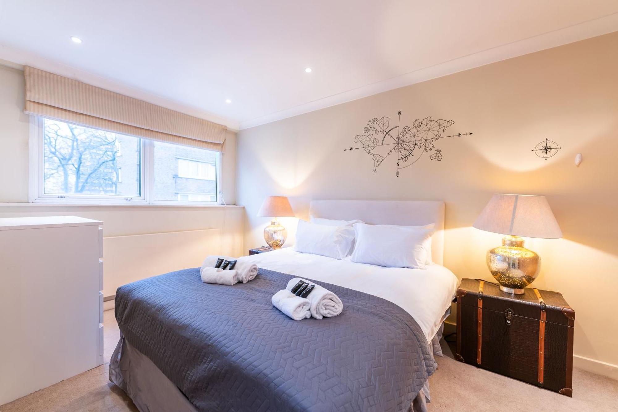 Luxury 6 Bedroom House In Southwick Street London