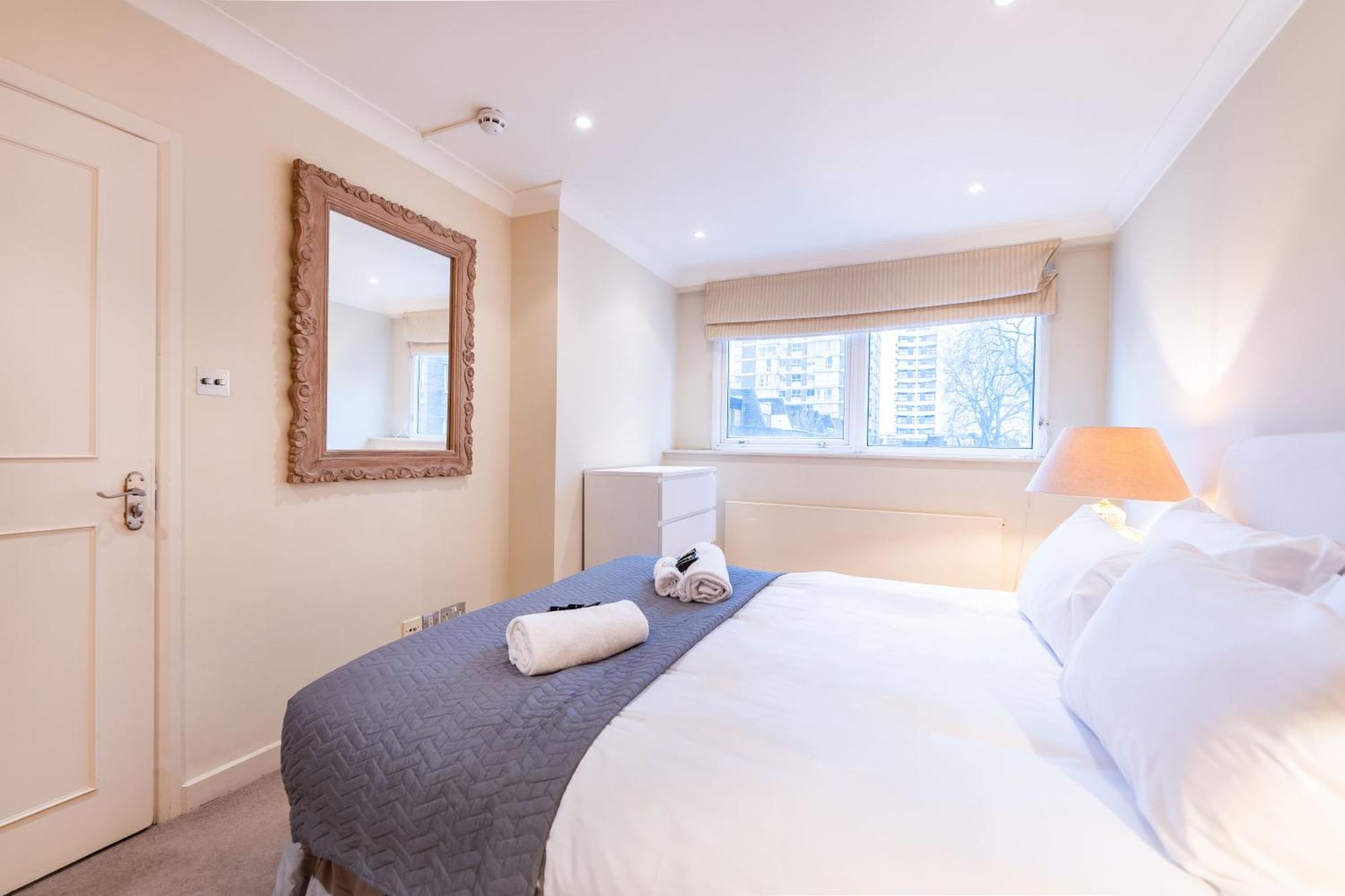 Apartment Luxury 6 Bedroom House In Southwick Street