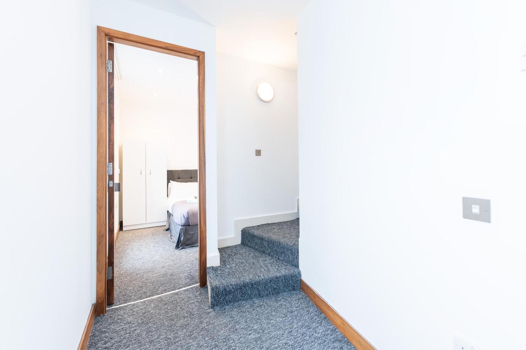 Appartement Luxury 2 Bedroom Flat In Bell Street Londen
