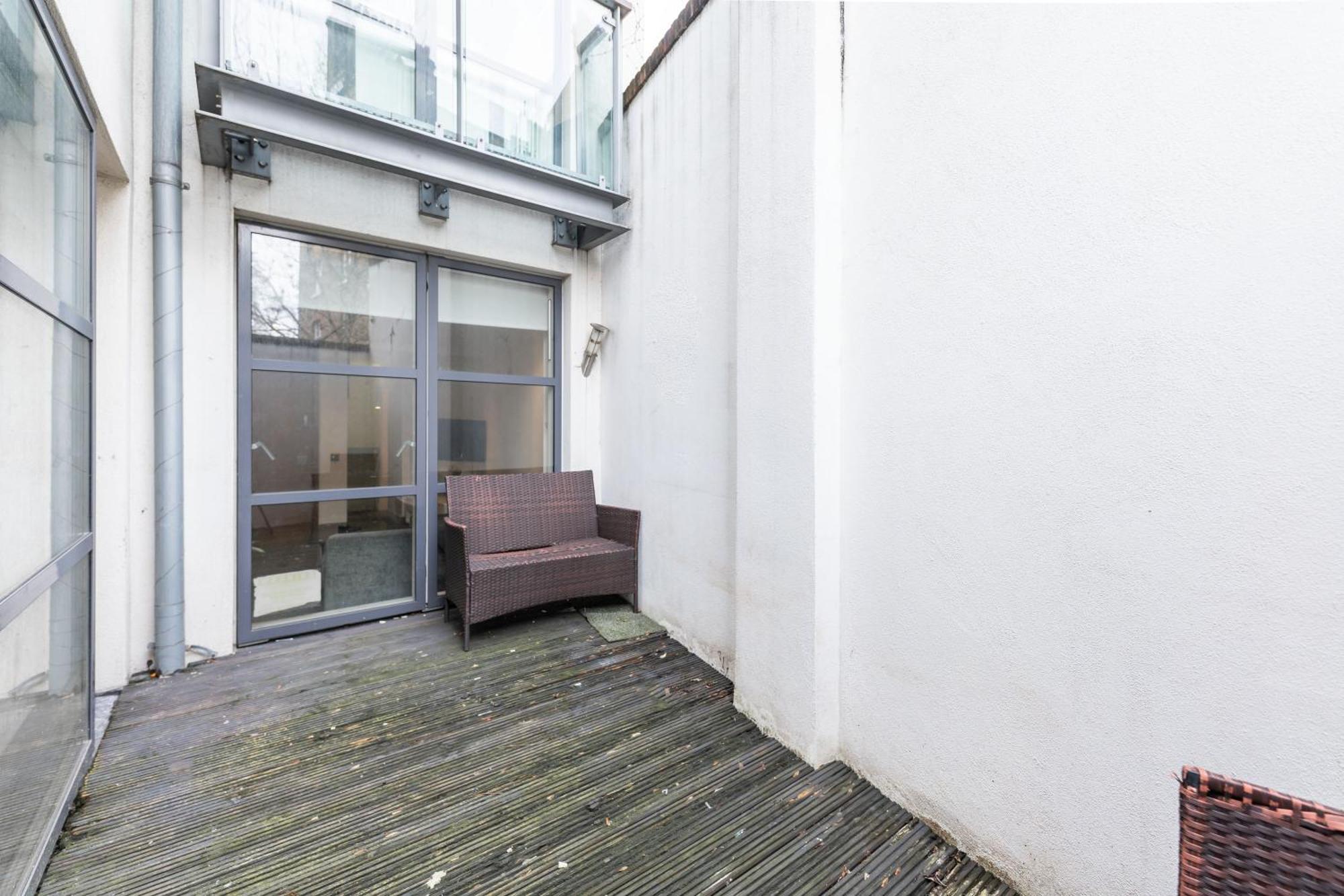 Luxury 2 Bedroom Flat In Bell Street Londen