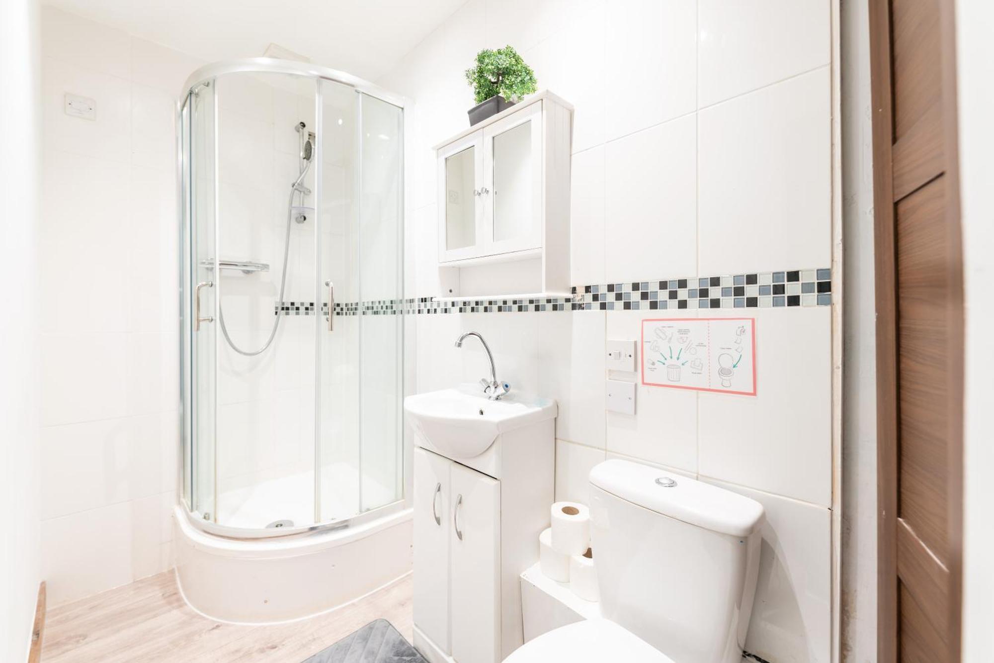 Appartement Luxury 2 Bedroom Flat In Bell Street Londen
