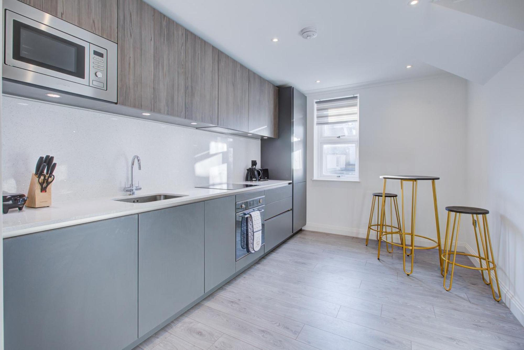 Hybrid Resi - Fulham Near Chelsea And Putney London