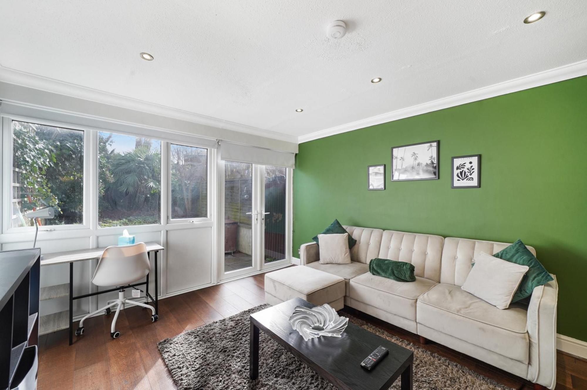 Stylish 3 Bedroom House Close To Streatham Hill Station Vakantiehuis