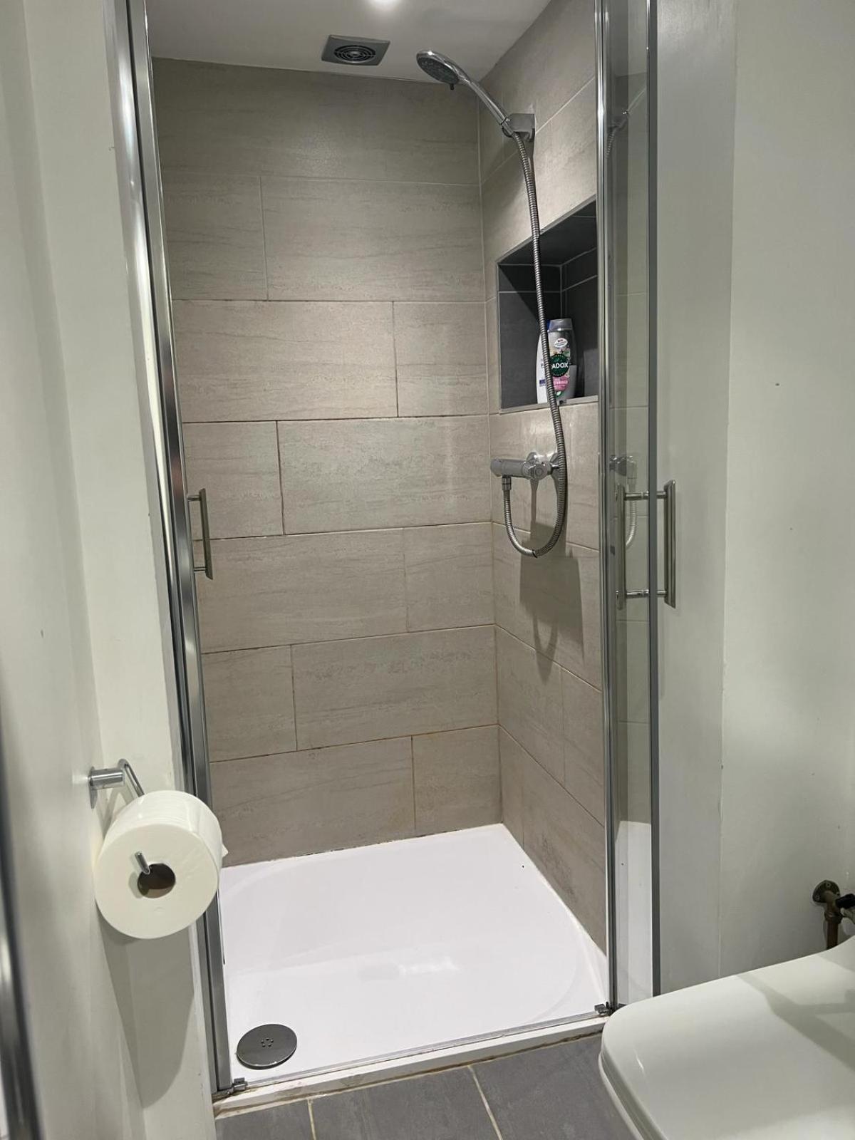 Comfy Private Bedrooms Near Euston, Habitación en casa particular Londres