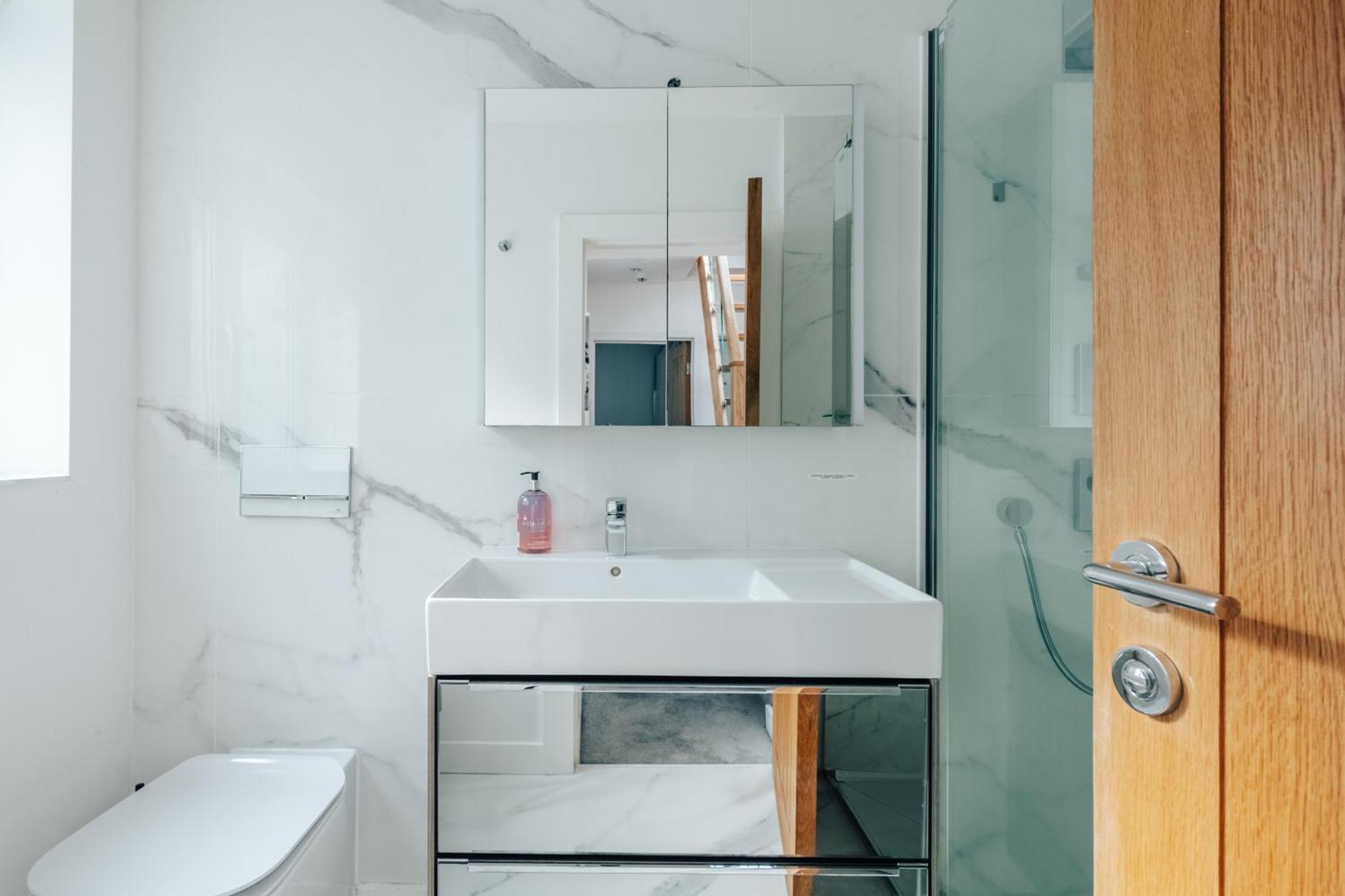 Exceptional Whole House Chelsea With Roof Terrace