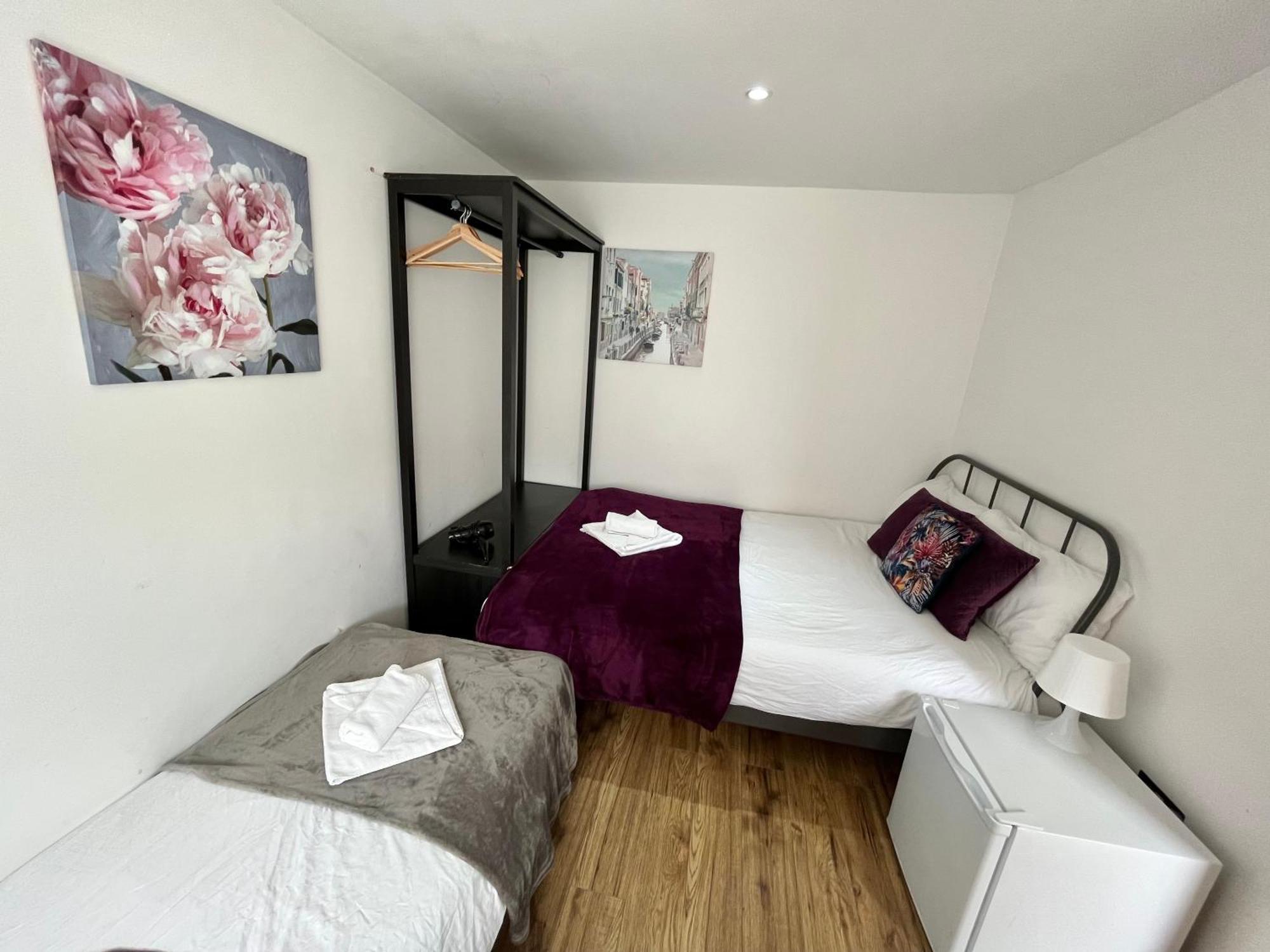 Kamilla's Zone-1 * London