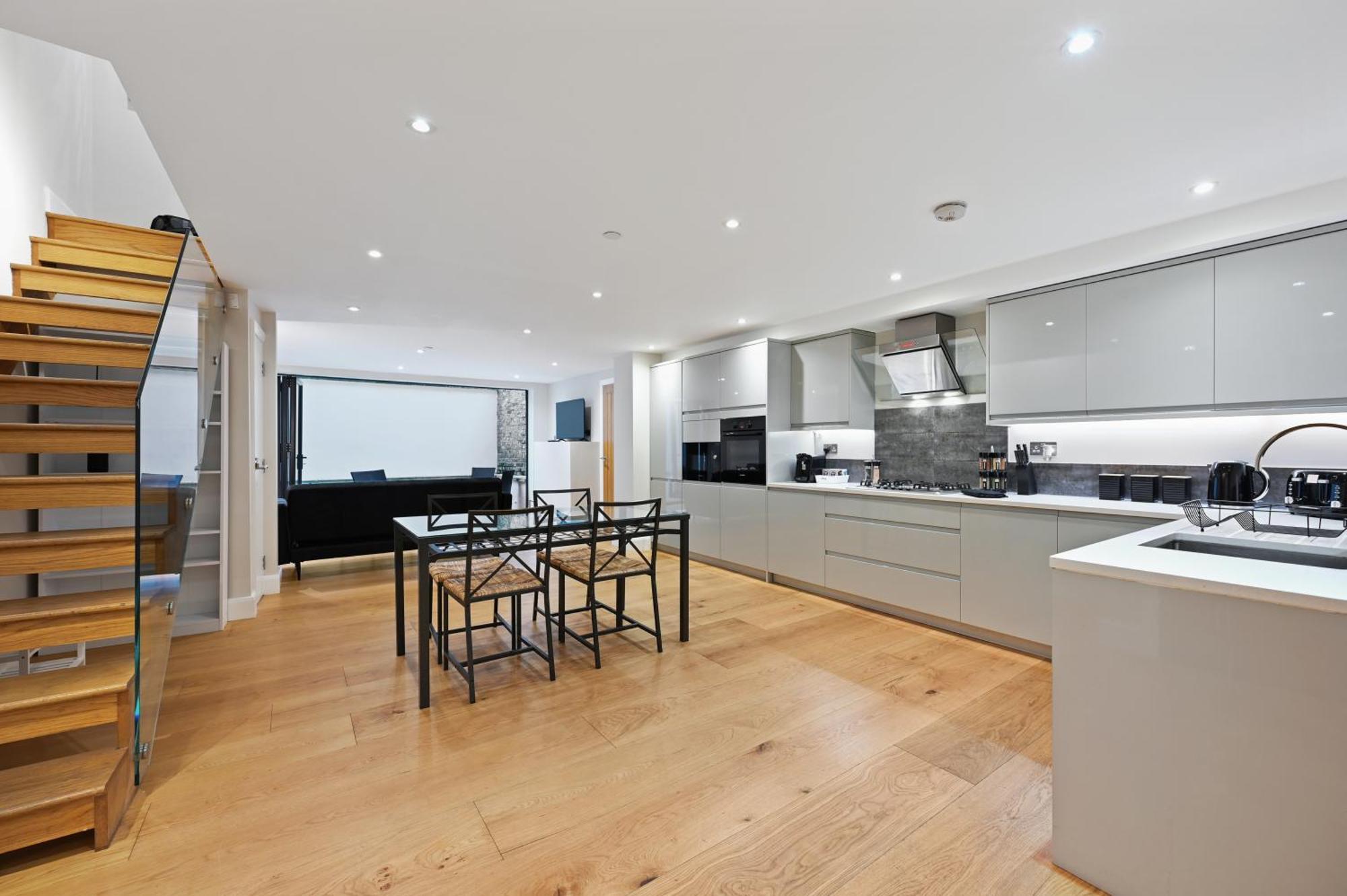 Appartement Stunning 2 Bed Basement Flat In Hammersmith *
