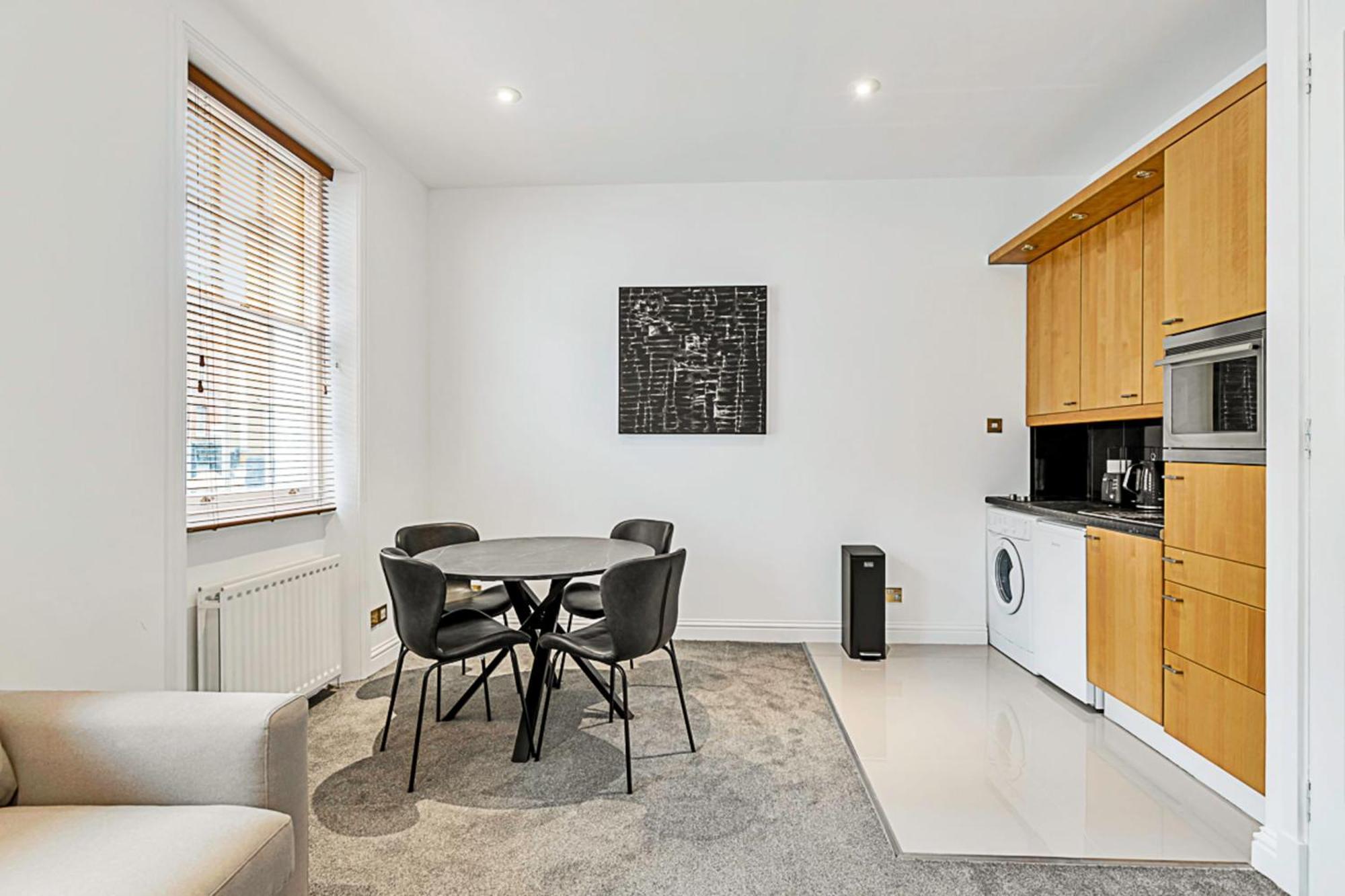 Appartement A One-bedroom Situated In *