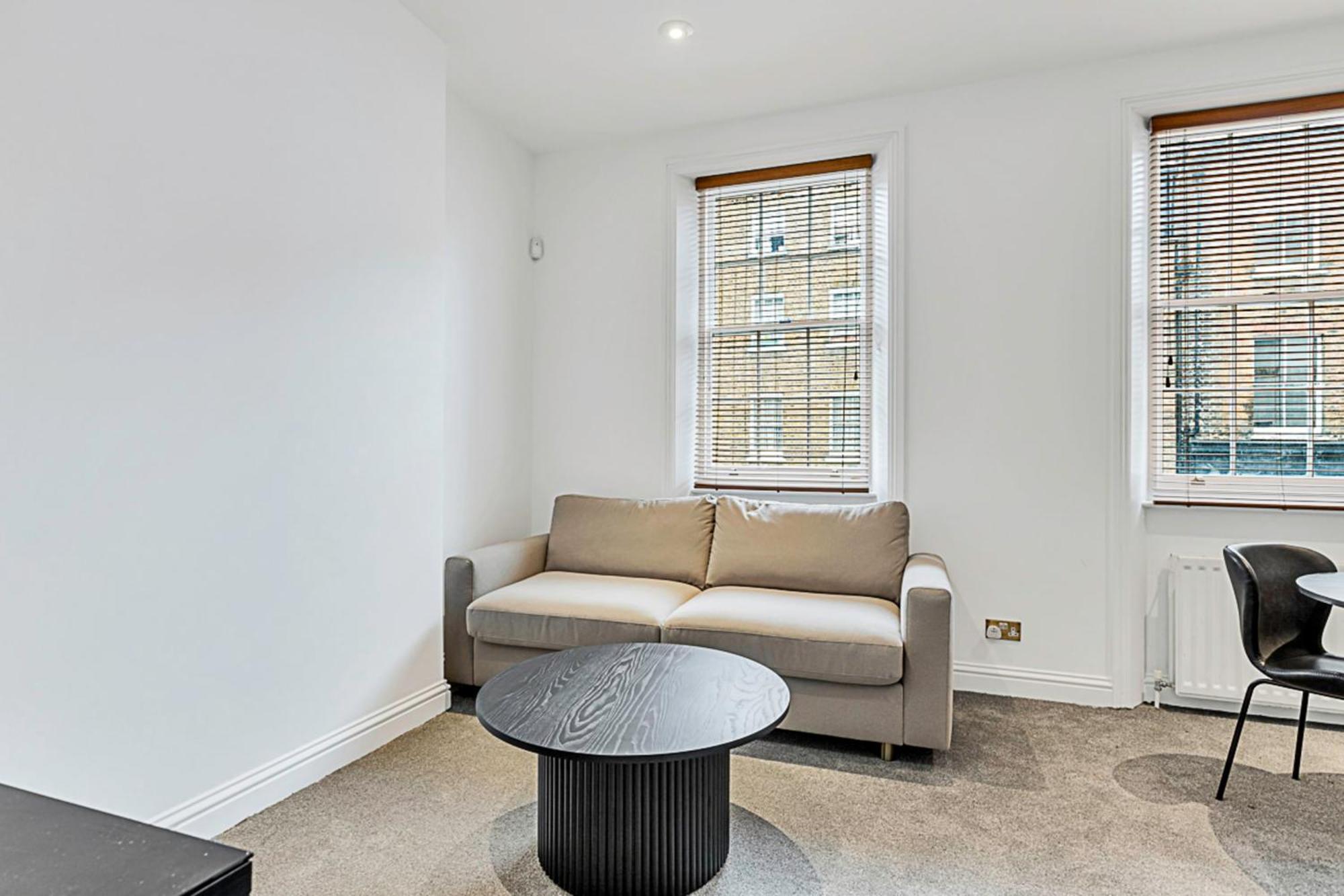 A One-bedroom Situated In Londen