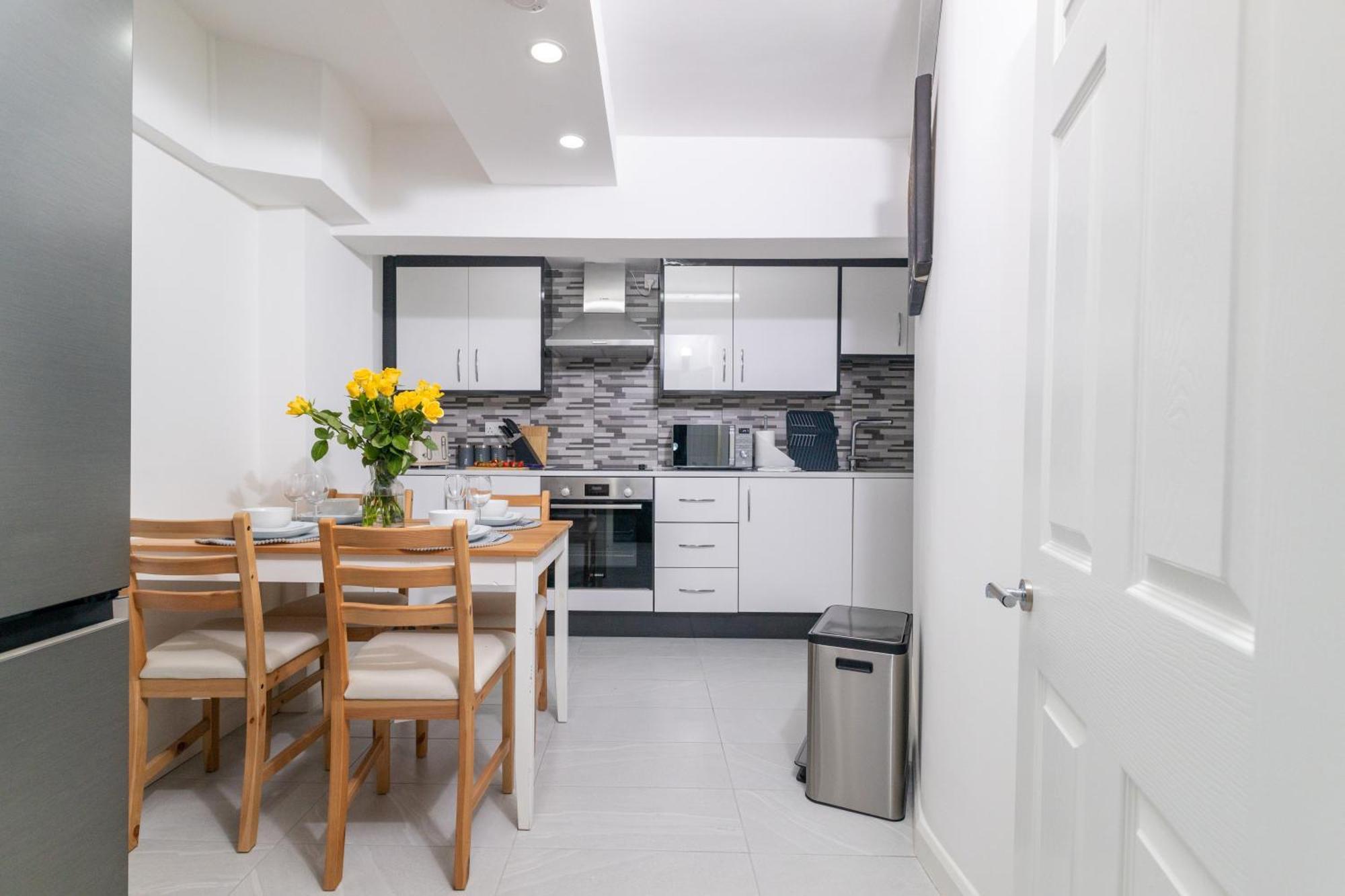 Chic 2-bedroom Retreat In The Heart Of Westminster * London