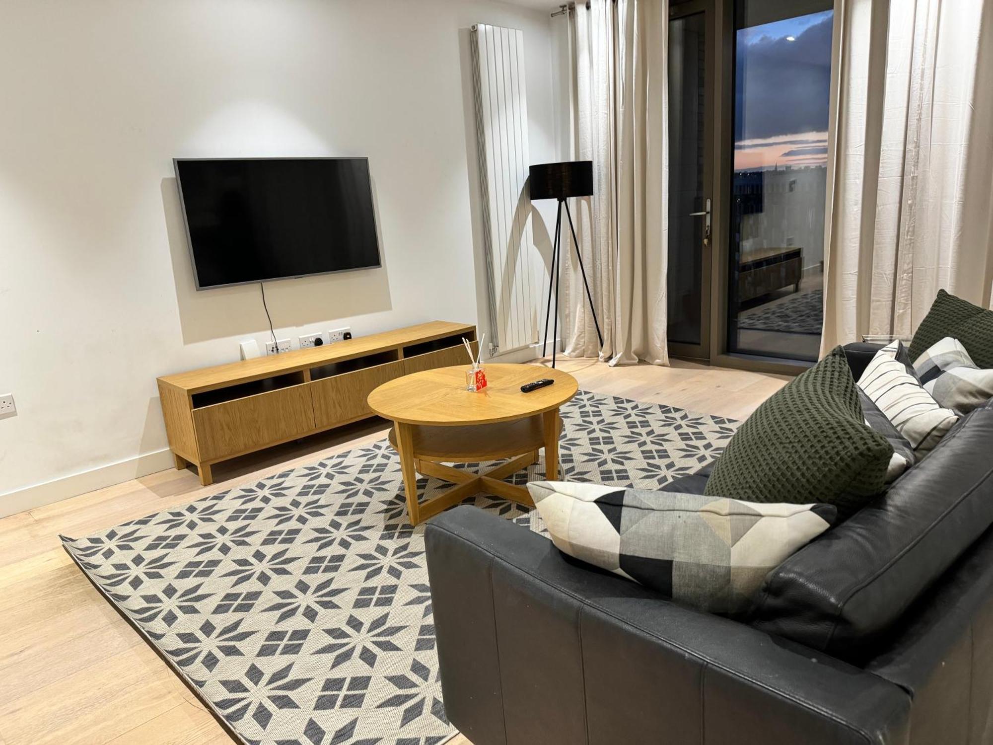 Docklands Stunning 2 Bed London