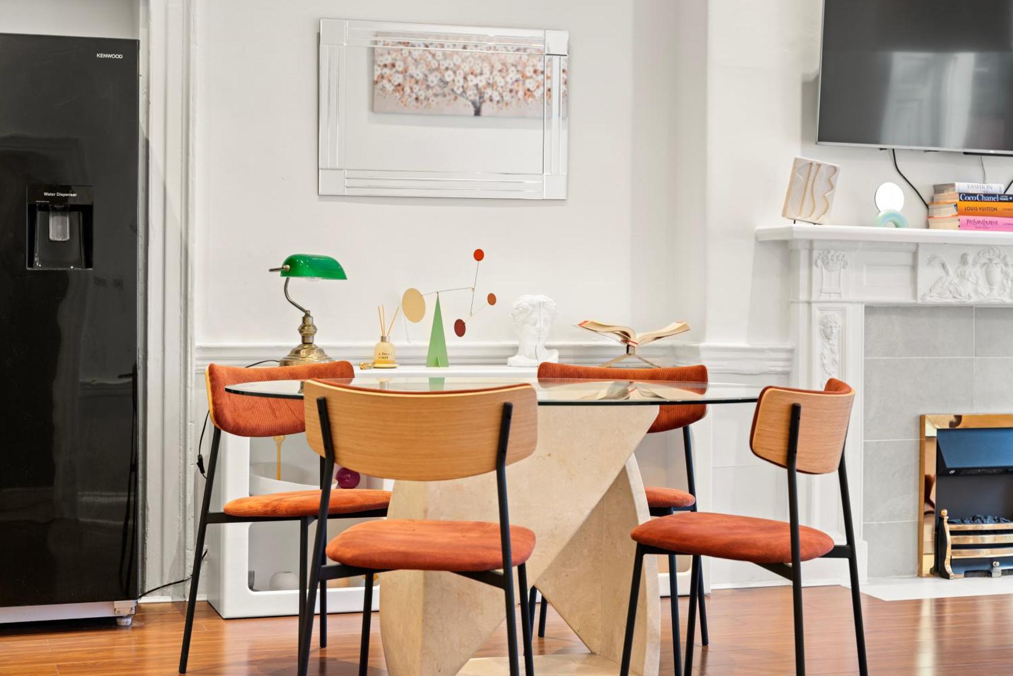 Central London Apartment *