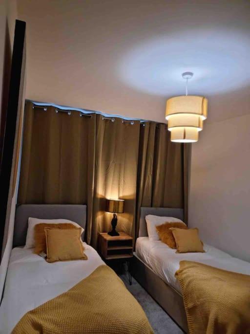 Luxury 3 Bedroom In City London