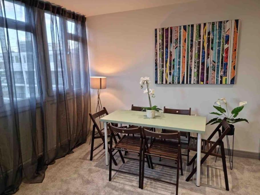 Luxury 3 Bedroom In City Apartment London