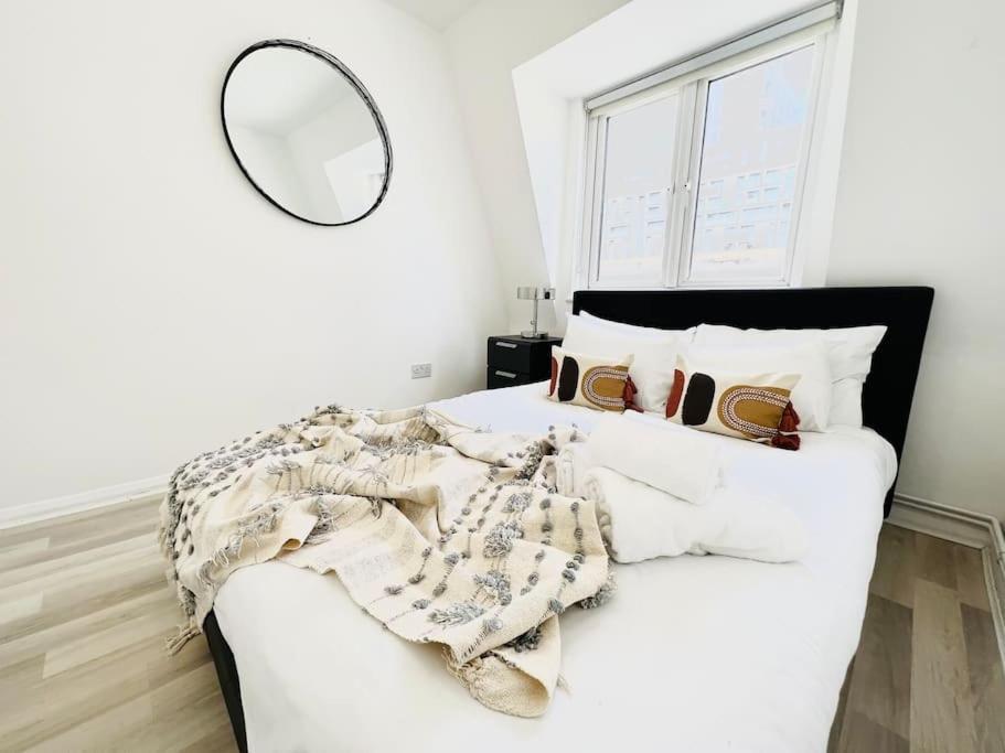Apartment 2 Bed Apartment- Finsbury Park Station C *