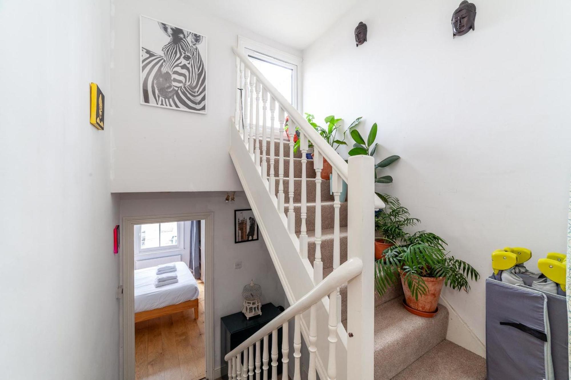 Colourful Notting Hill Apartment London