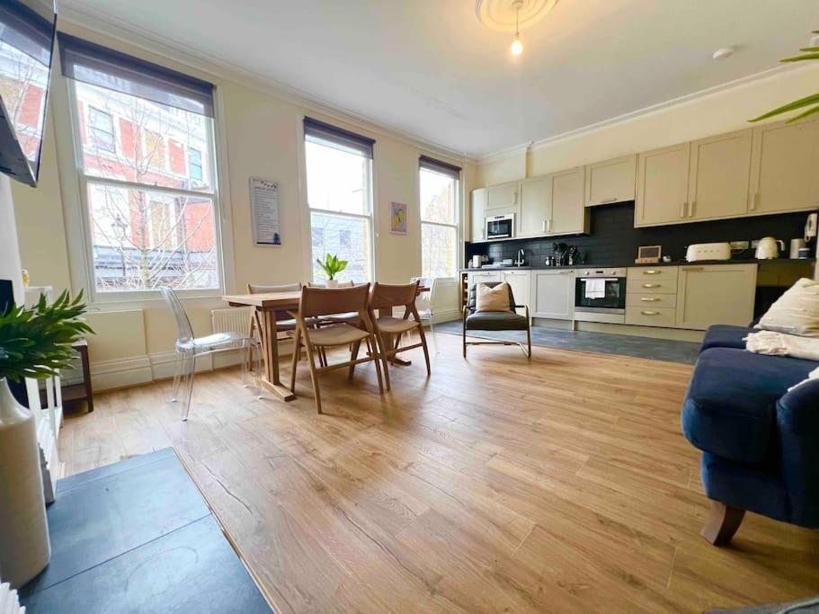 Appartement 4 Bed Apartment- Archway Station