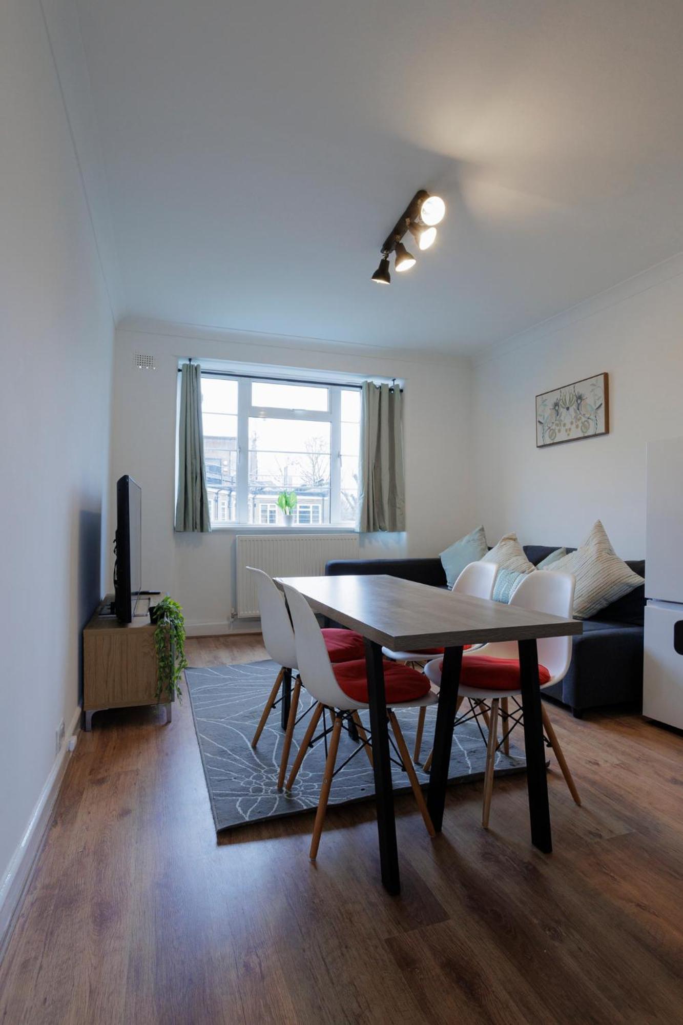 2 Bedroom By Arhouse Short Lets & Serviced Highbury With Free Wifi Apartment