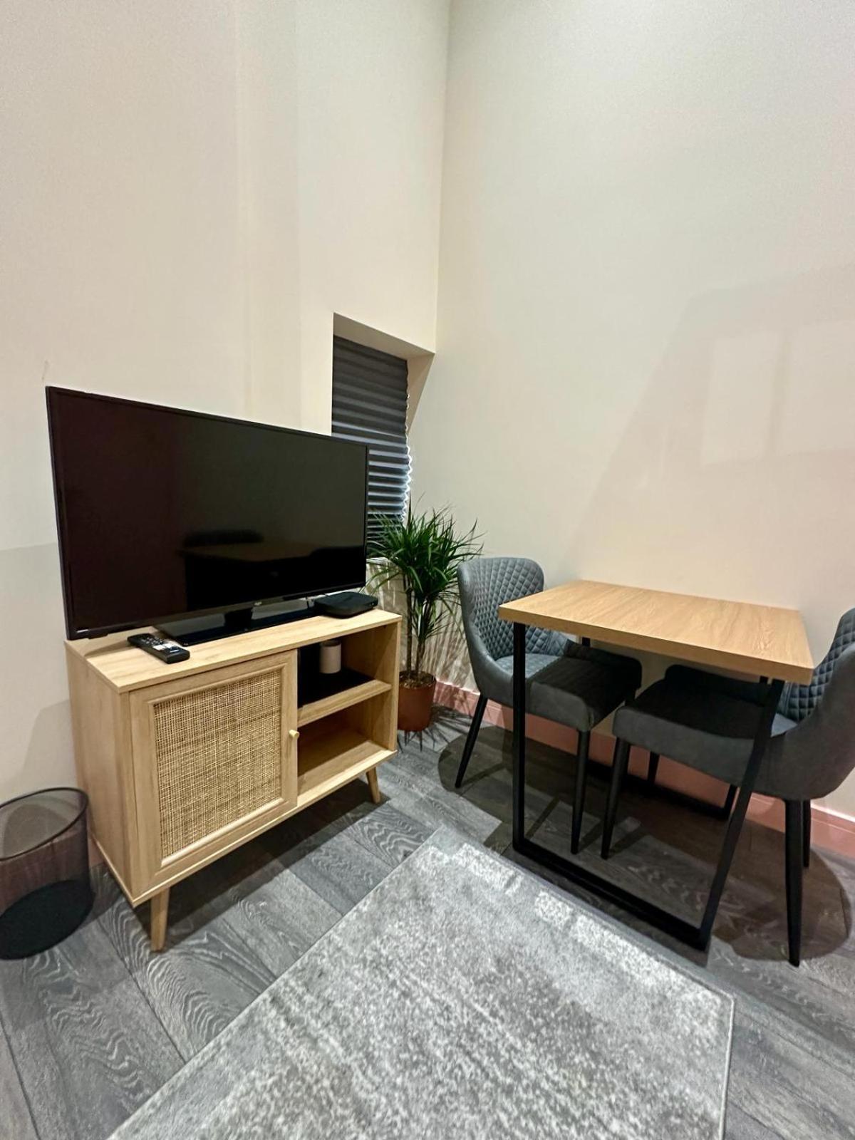 Cozy En-suite Loft In Trendy Local * Londen
