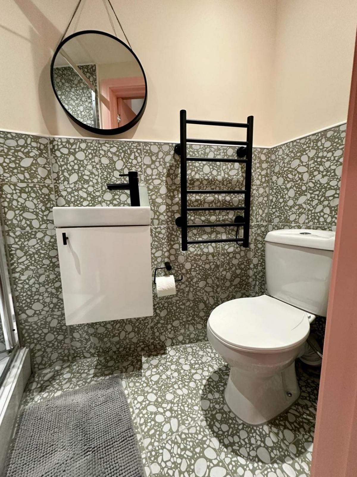 Cozy En-suite Loft In Trendy Local Gasthuis Londen