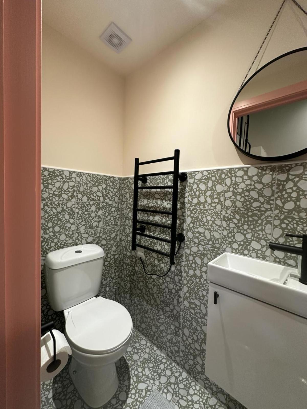 Cozy En-suite Loft In Trendy Local * Londen