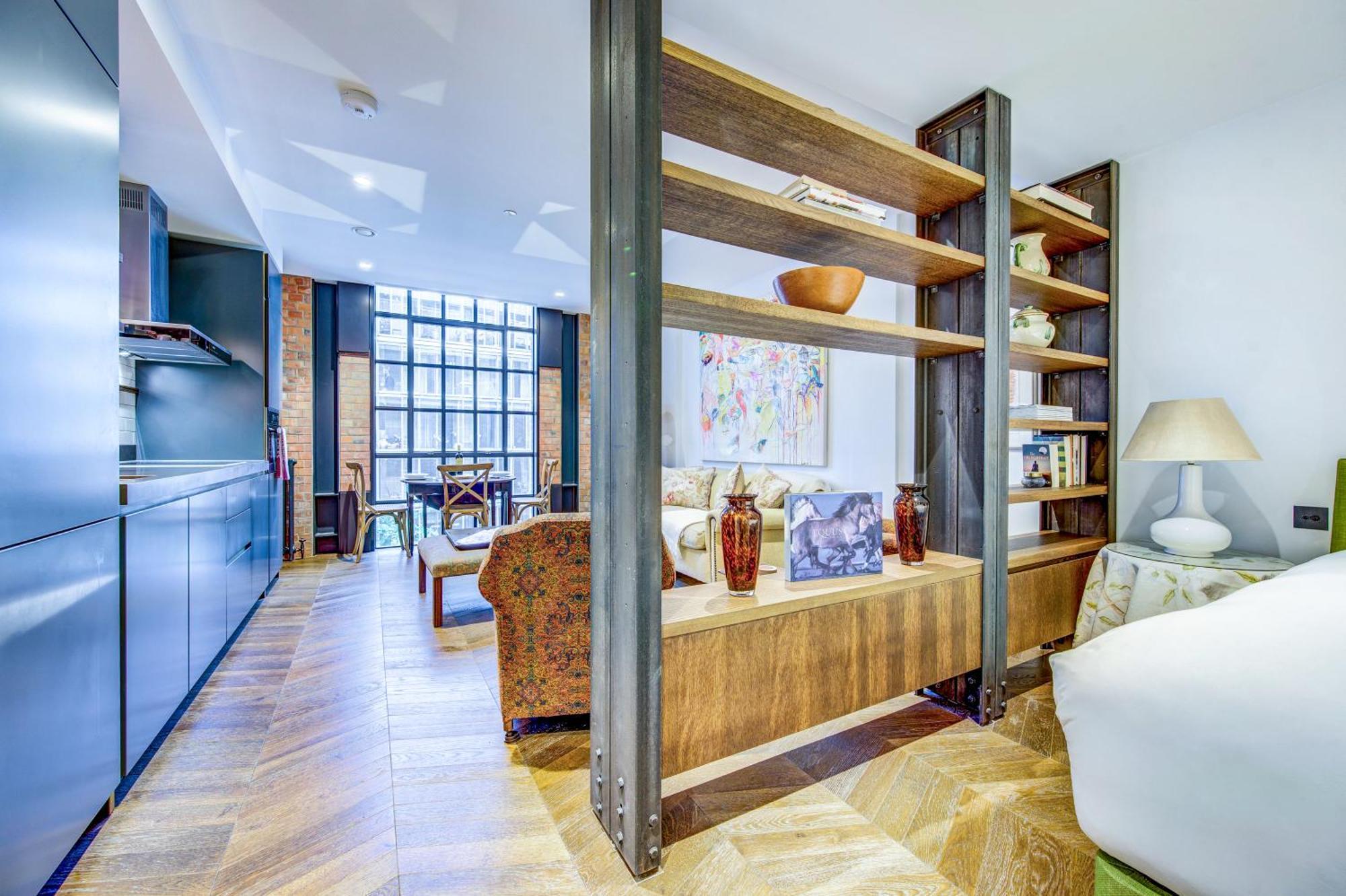 Apartment 53 Degrees London: Pristine Long-term *