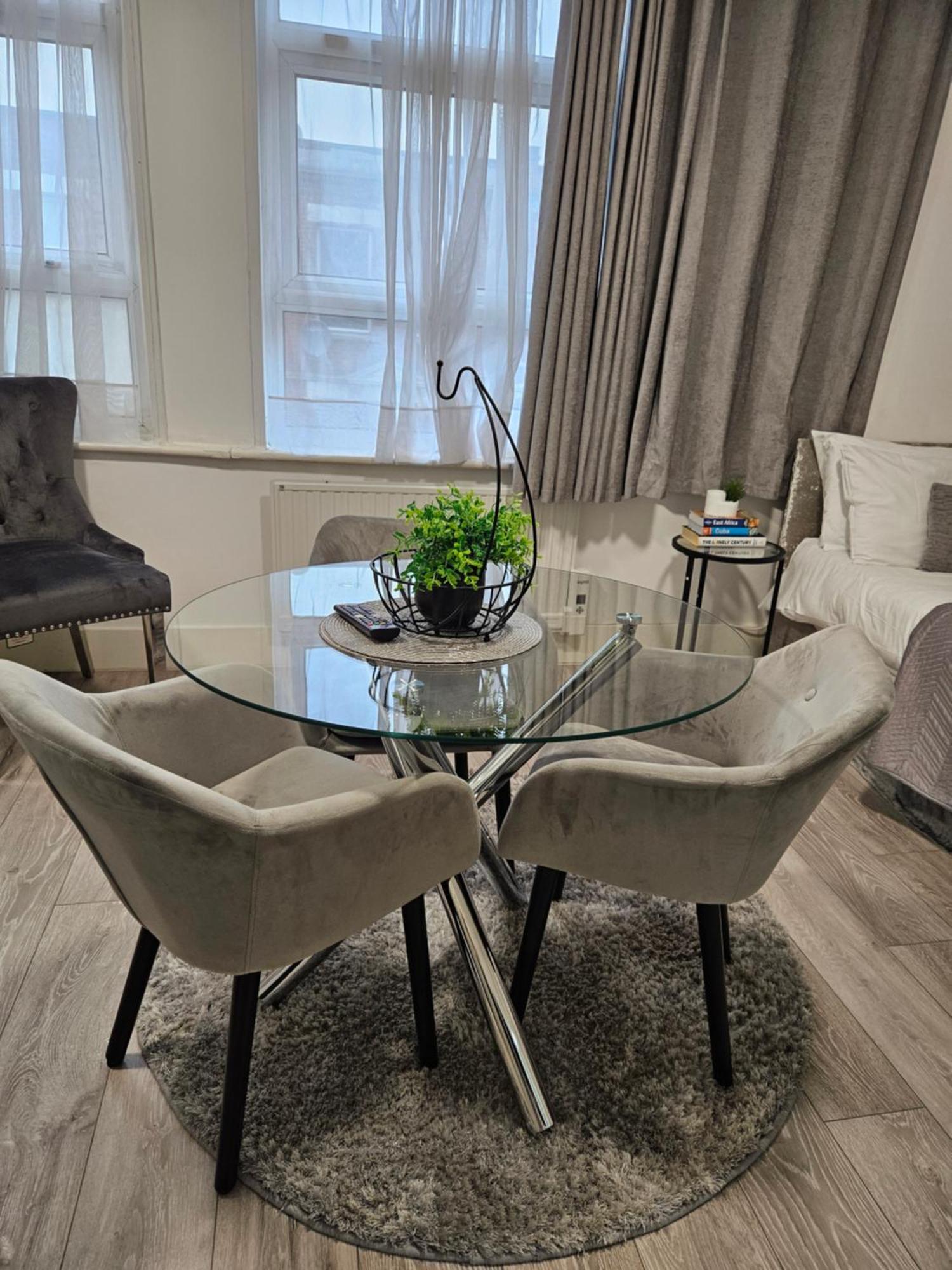 Newly Refurbished In Kensal F Apartment *