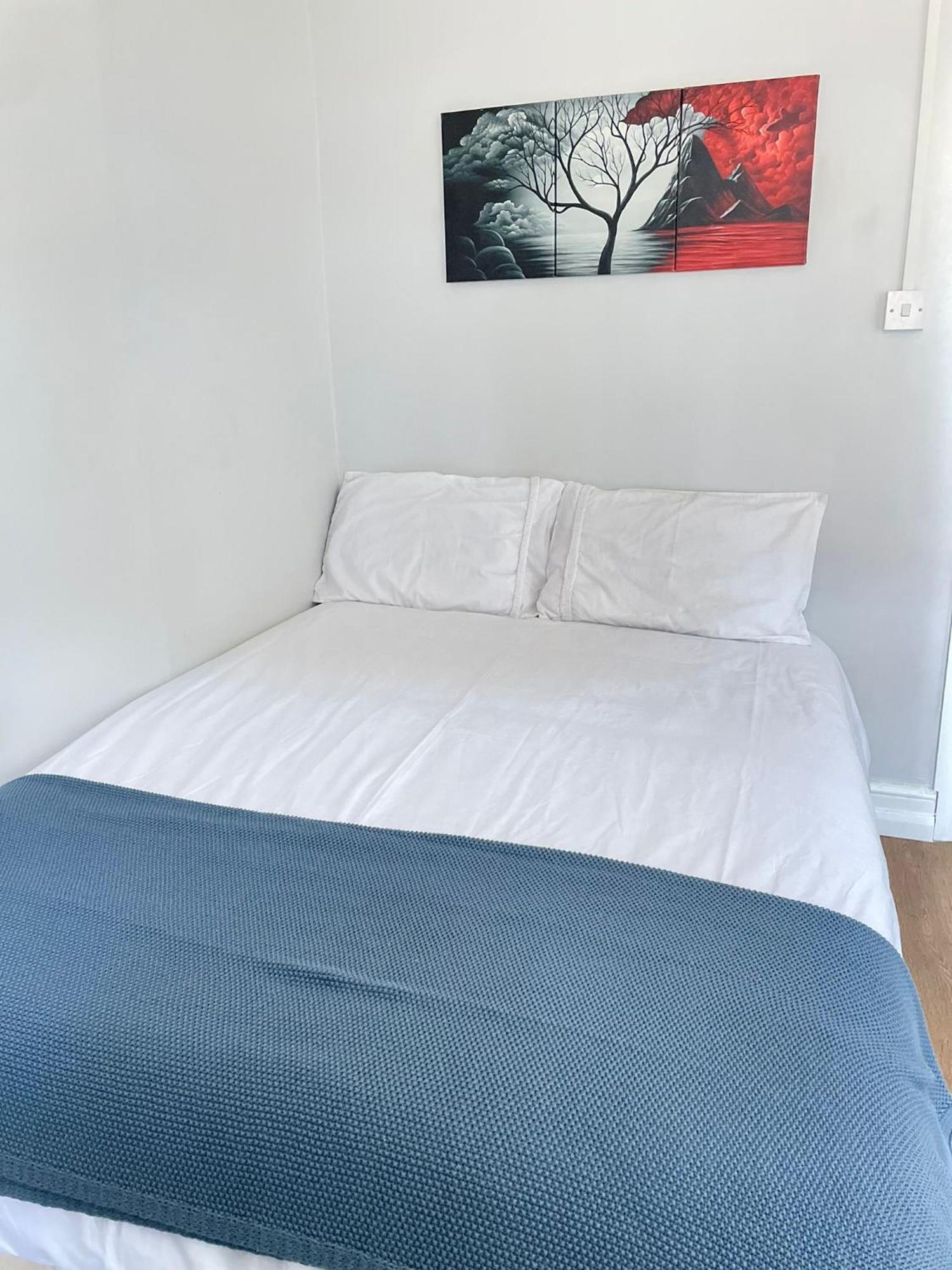Dalston's Guest house London