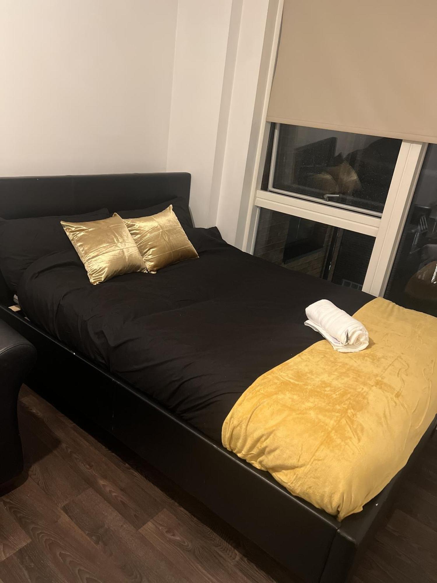 Apartment Private Flat In *