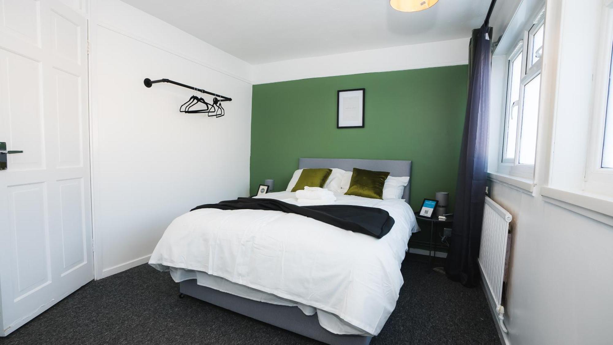 1 Bed Flat Tottenham Hale N17 Apartment
